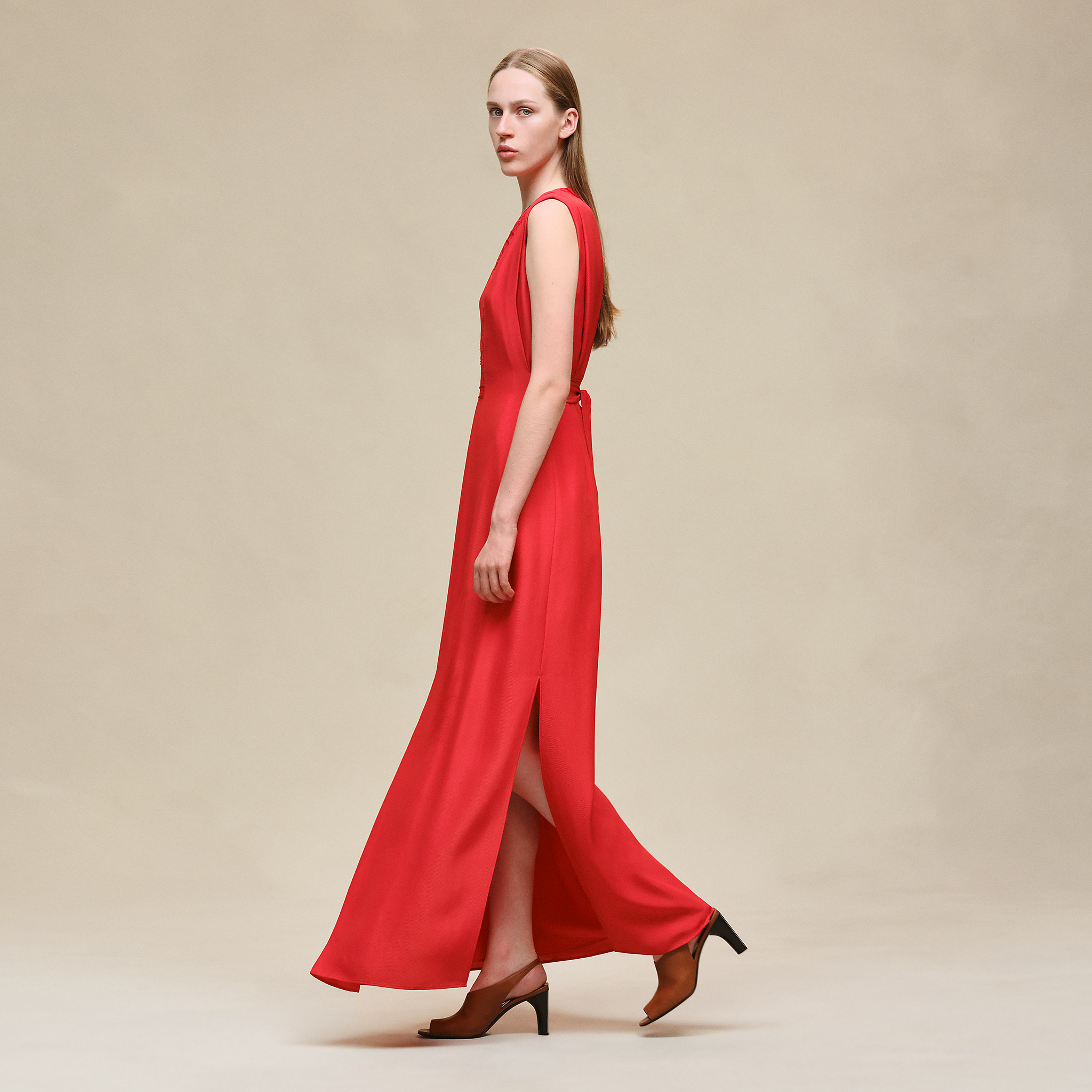 Sleeveless embroidered caftan