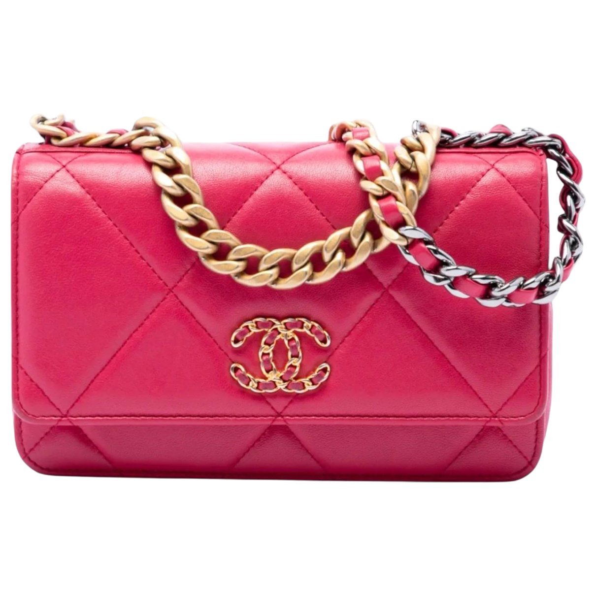 Wallet On Chain leather crossbody bag