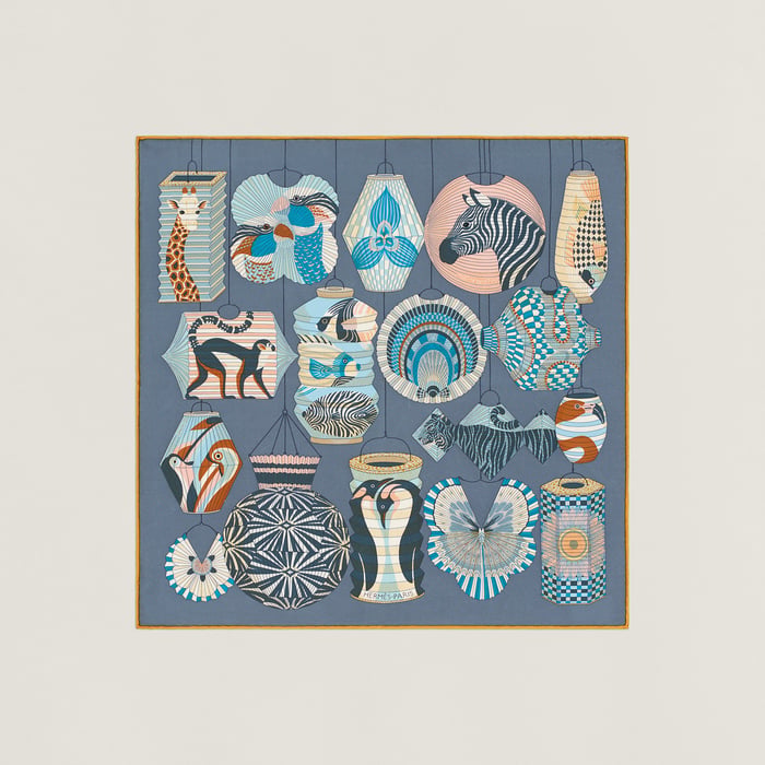 Lanternes, Ballons Et Cocardes Scarf 45