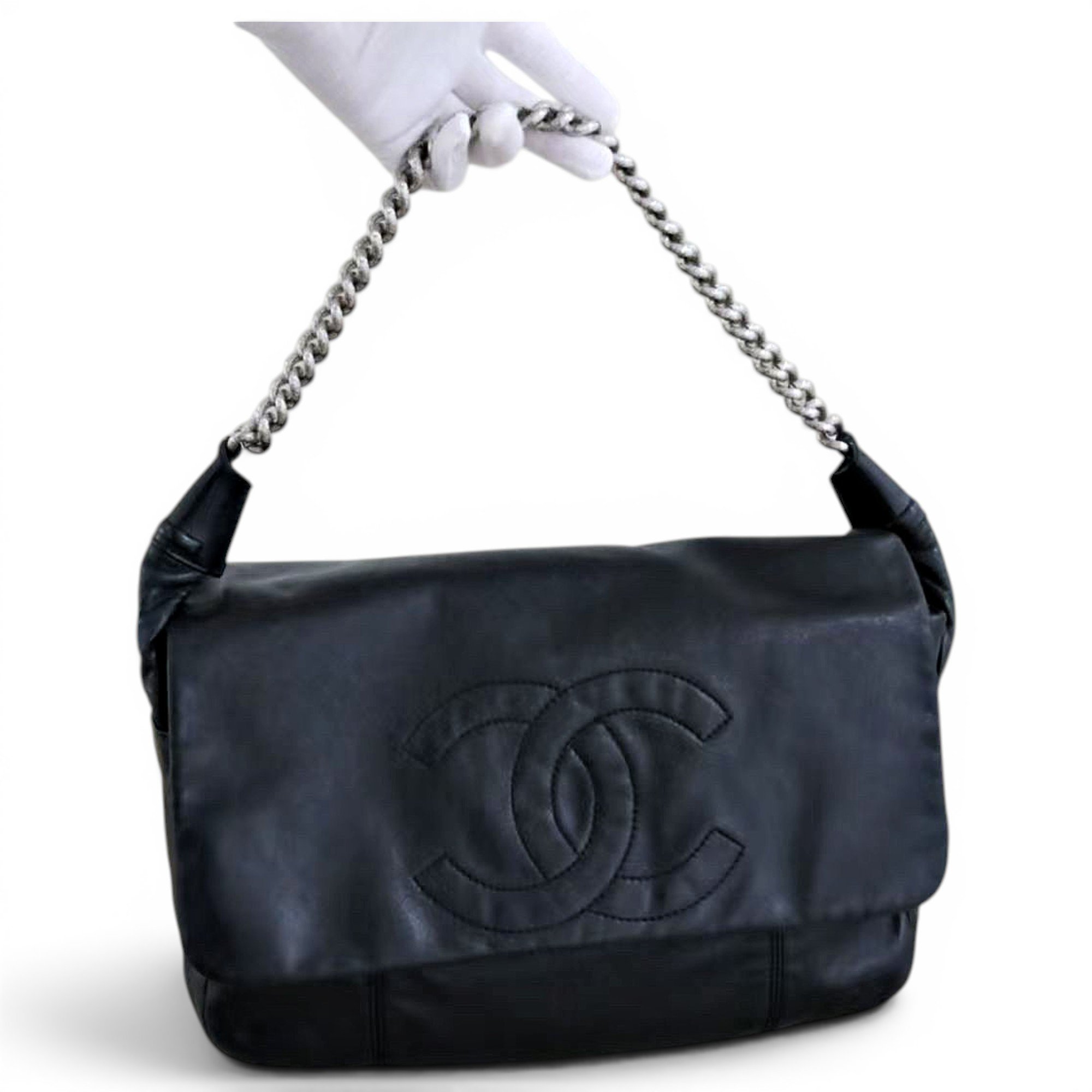 Leather handbag