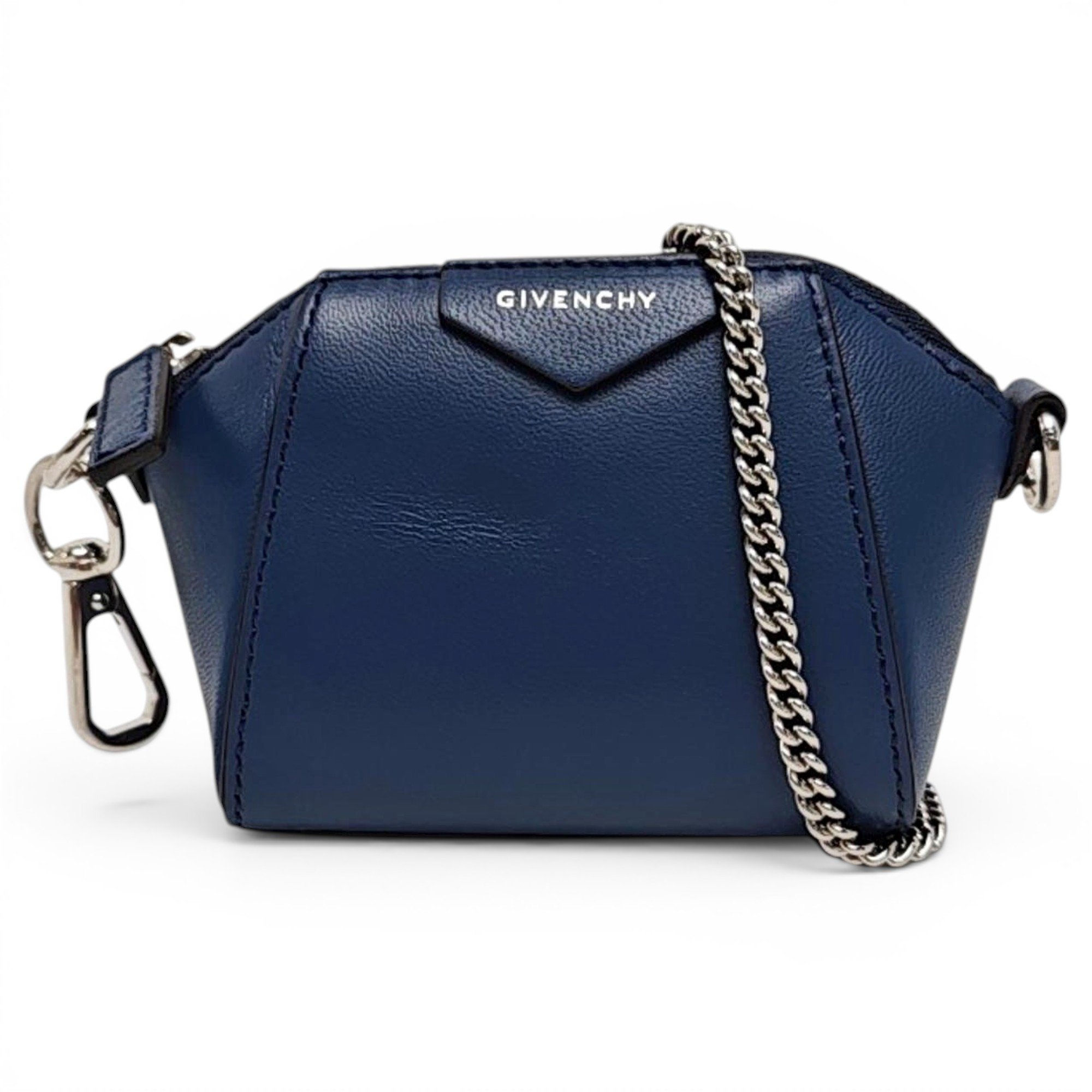 Antigona leather handbag