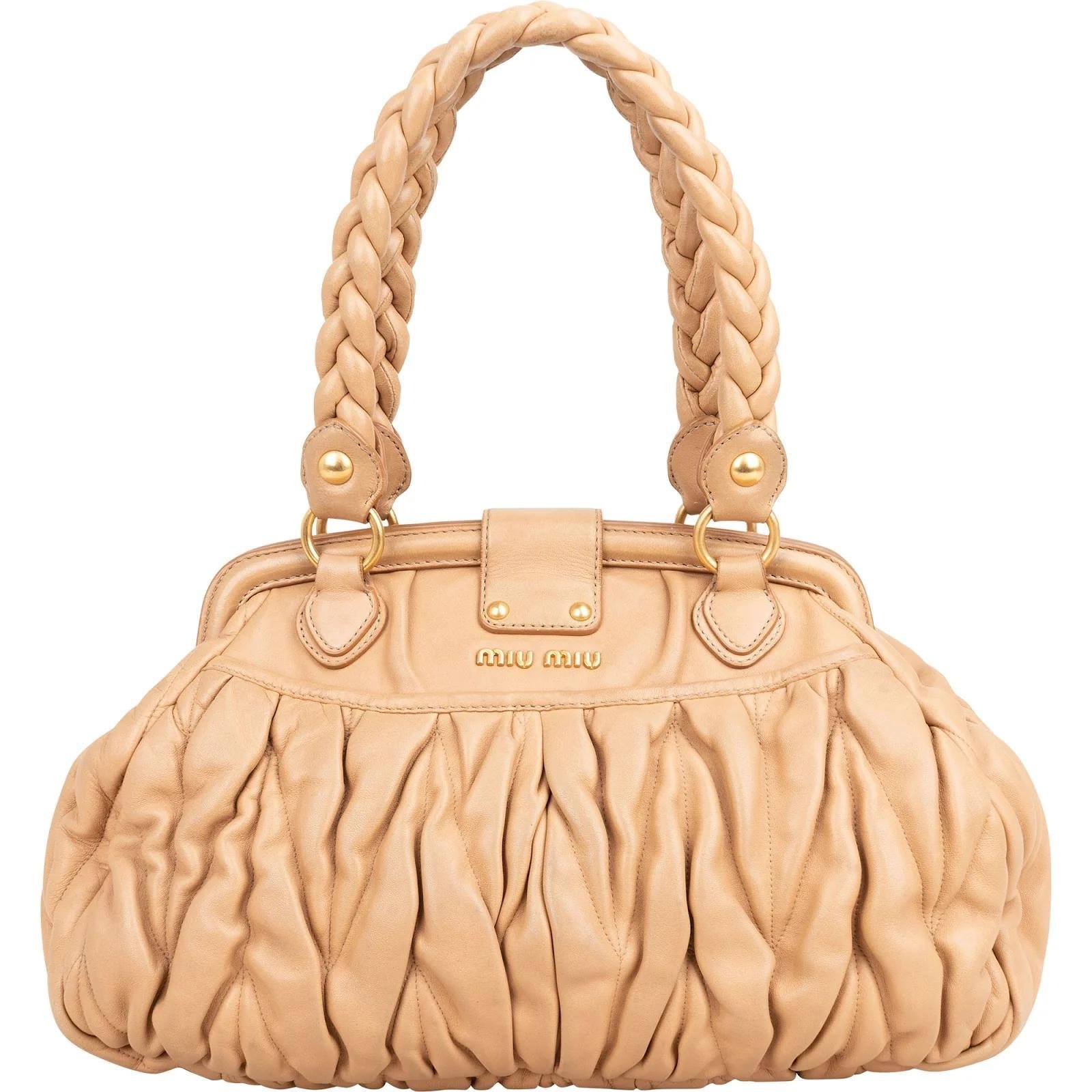 Matelassé leather handbag
