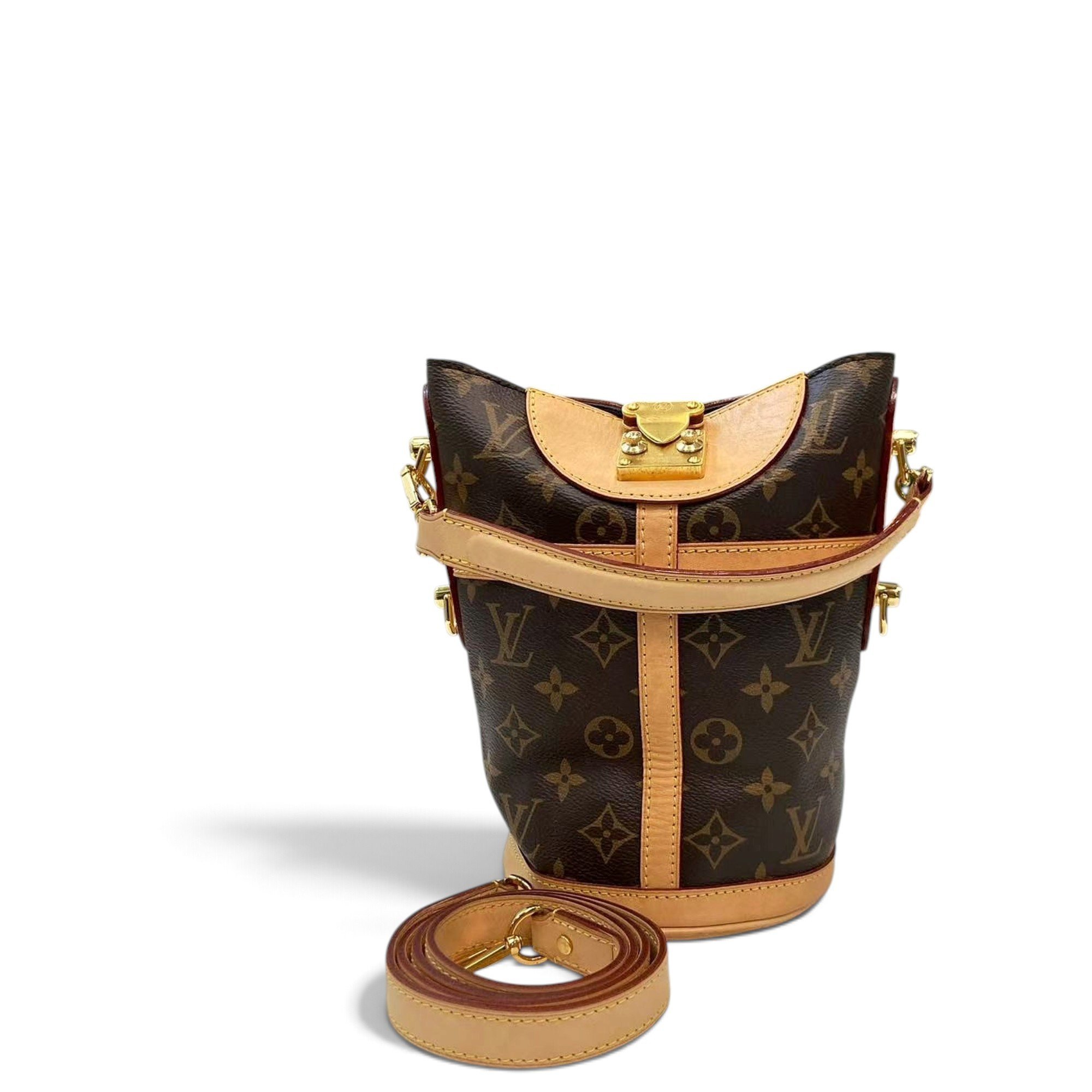 Duffle leather bag