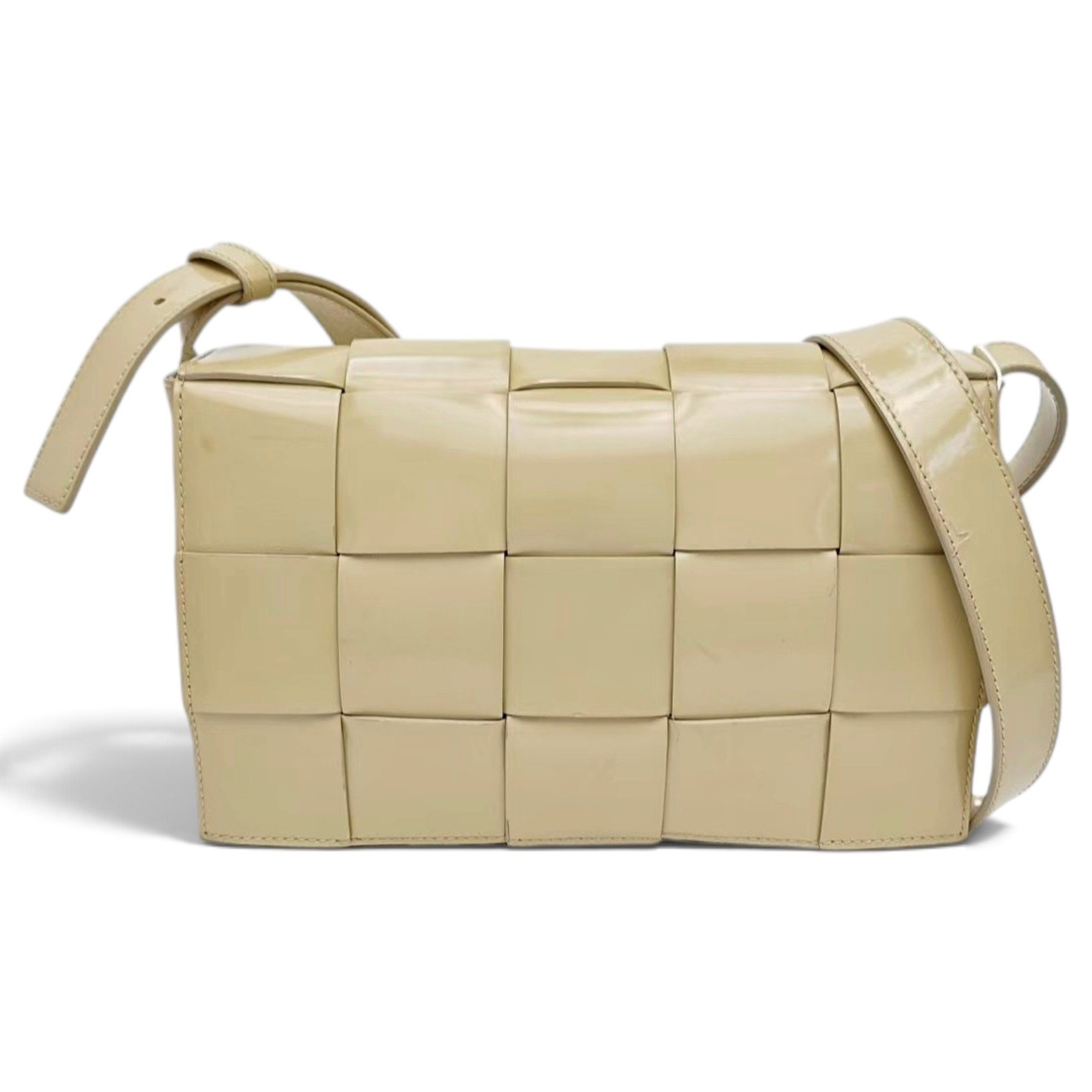Cassette leather handbag