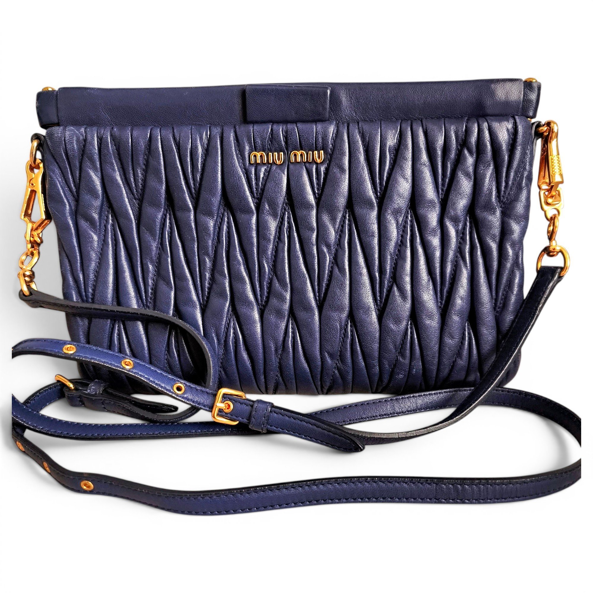 Matelassé leather crossbody bag