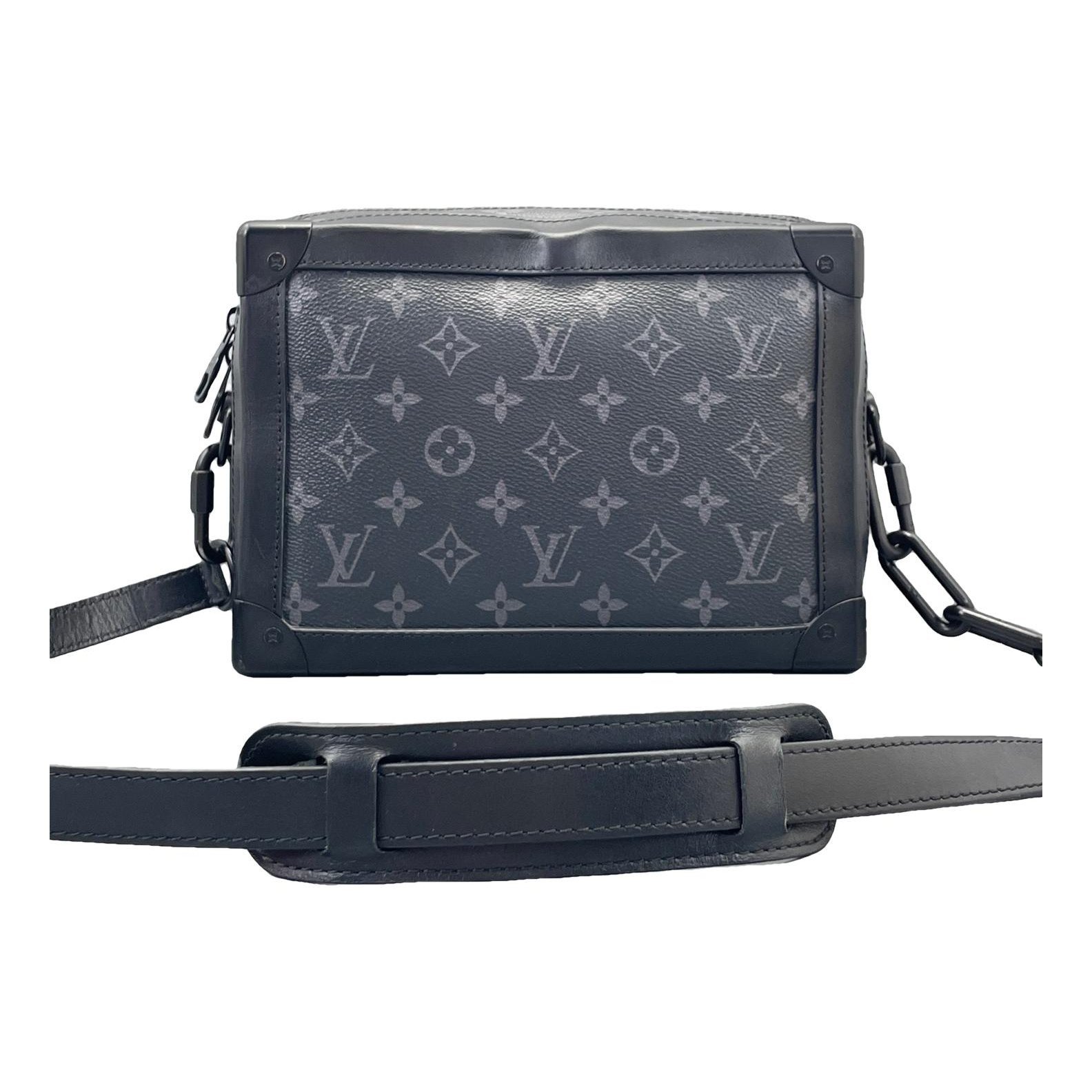 Pochette Trunk leather handbag