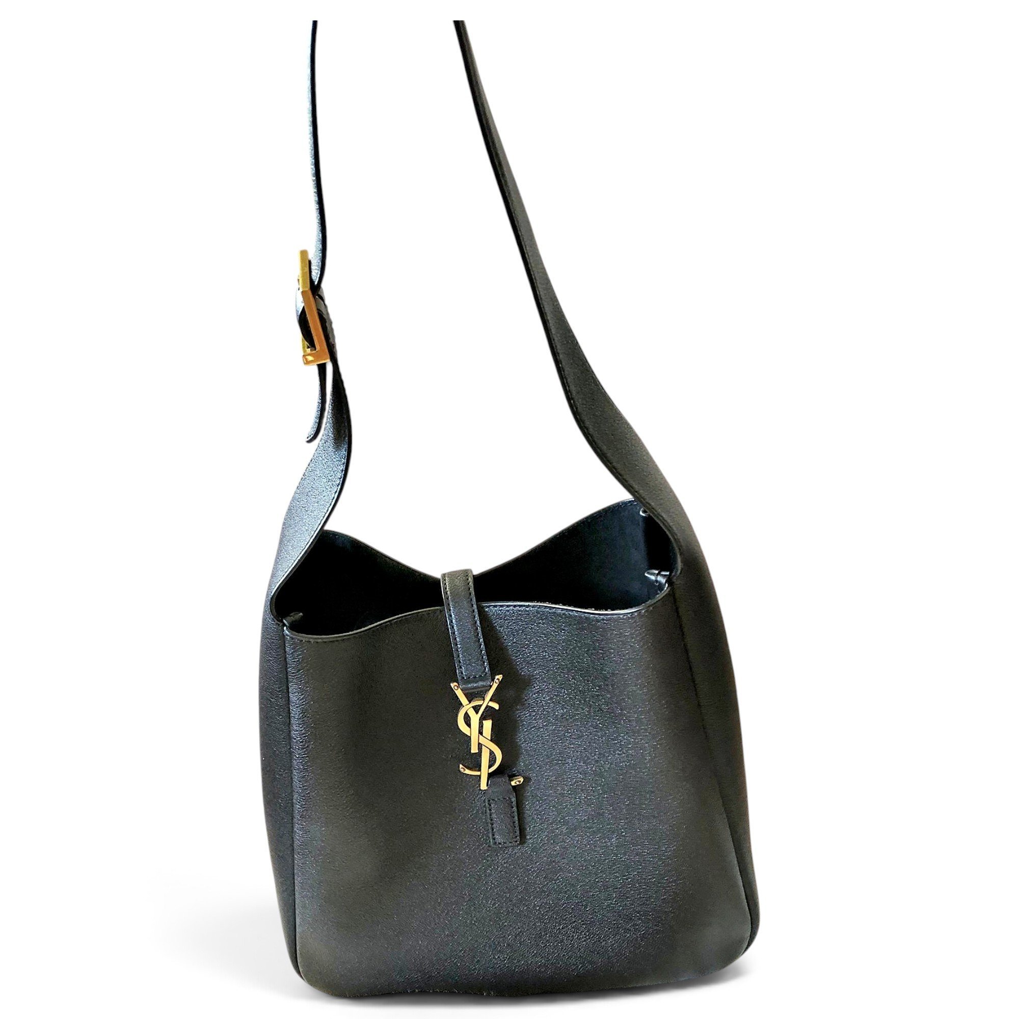 Le 5 à 7 leather handbag