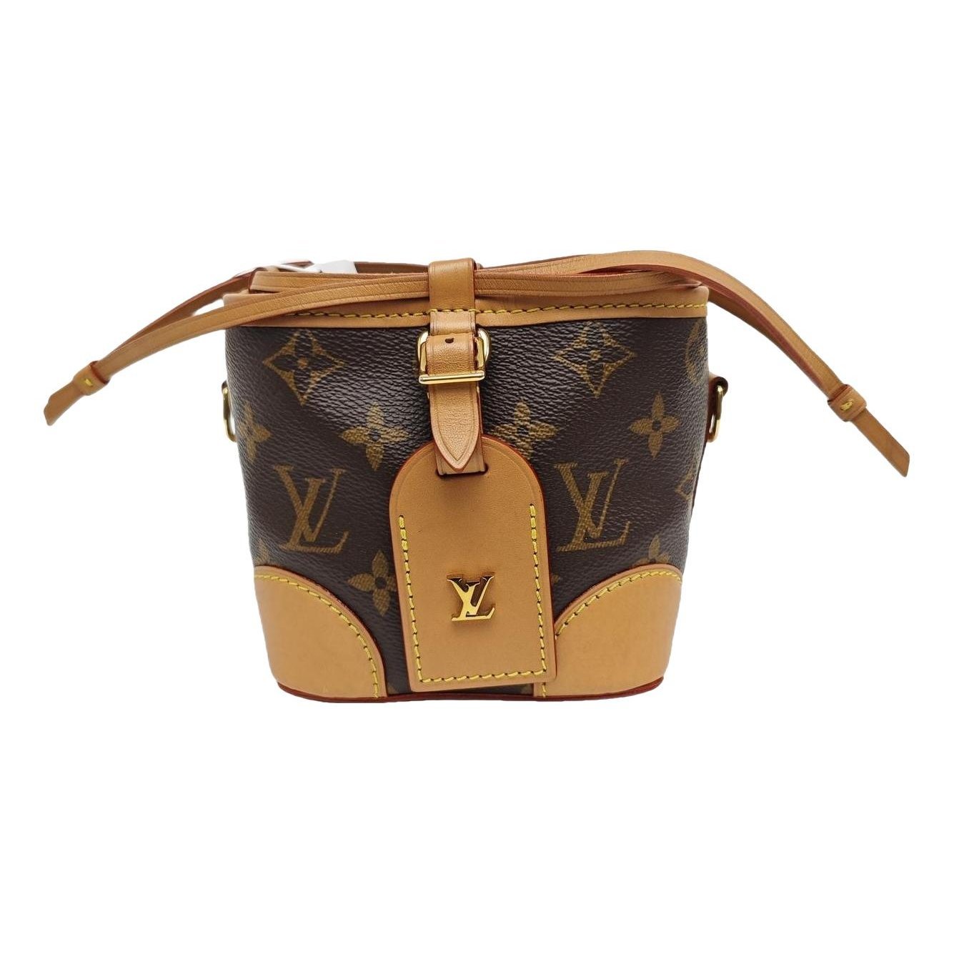 Nano Noé leather handbag