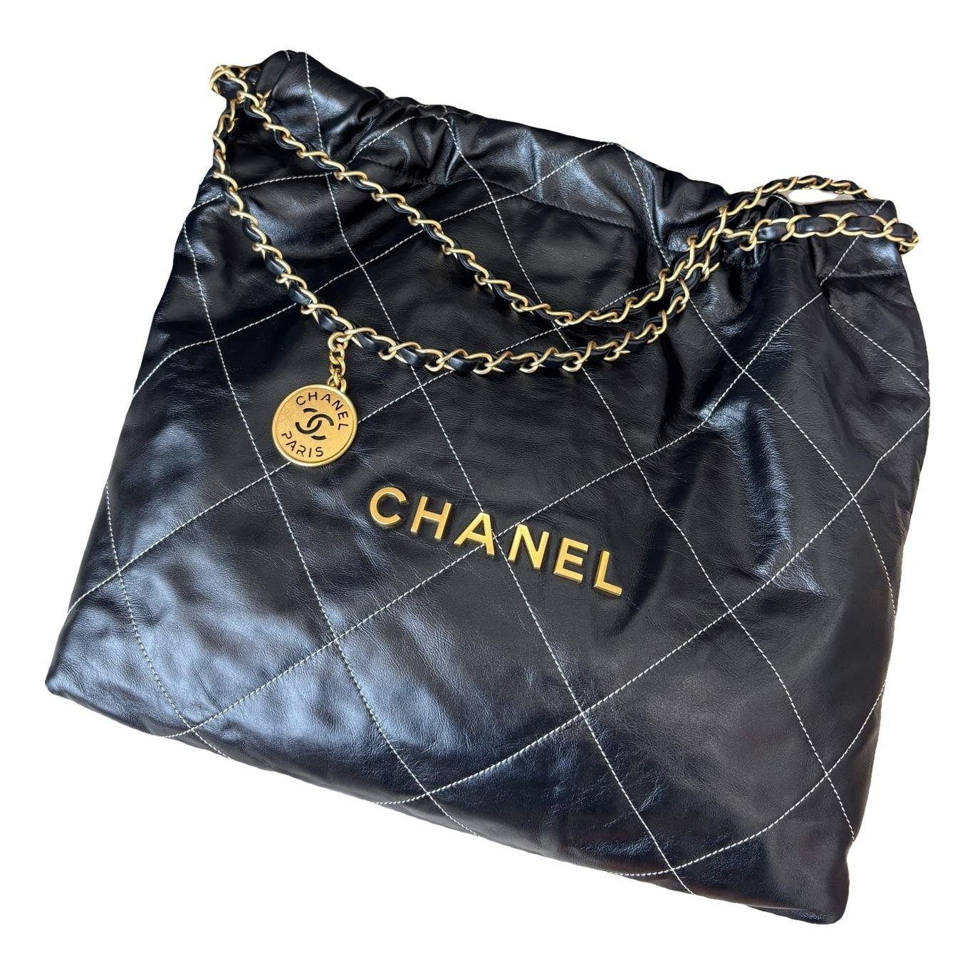 Chanel 22 leather handbag