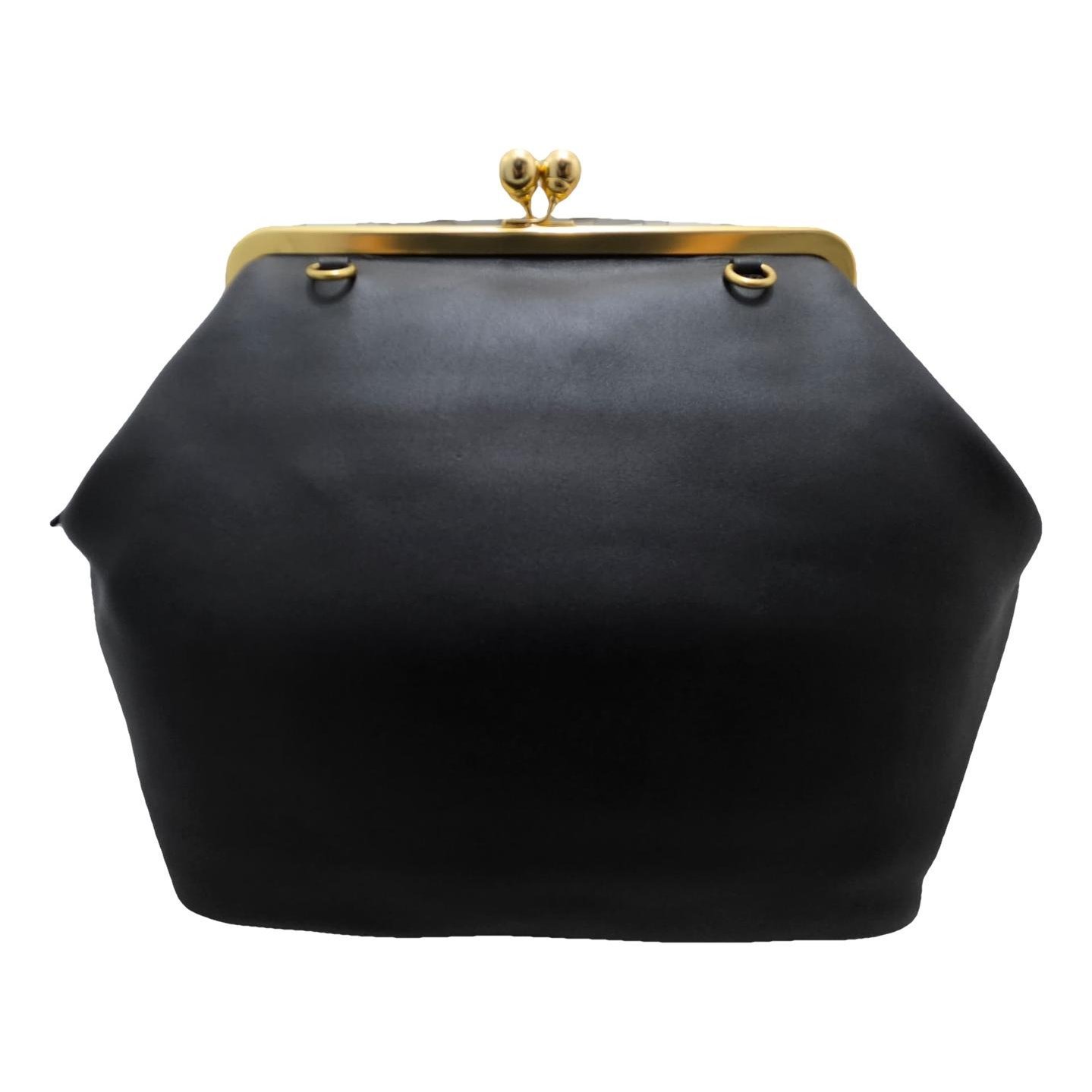 Leather bag
