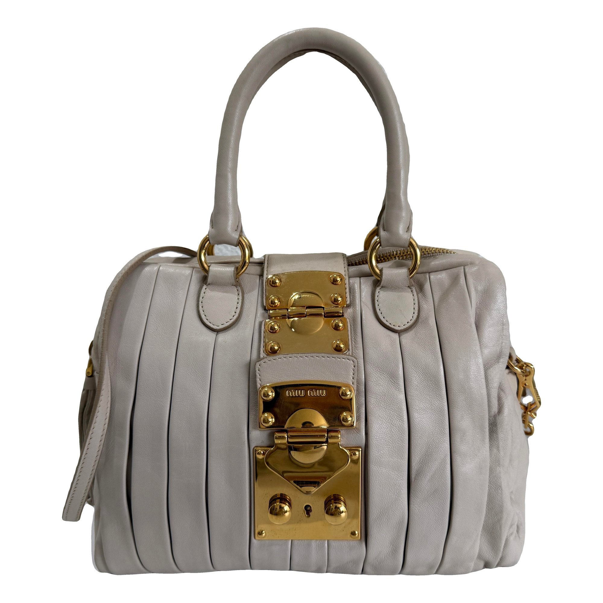 Matelassé leather handbag
