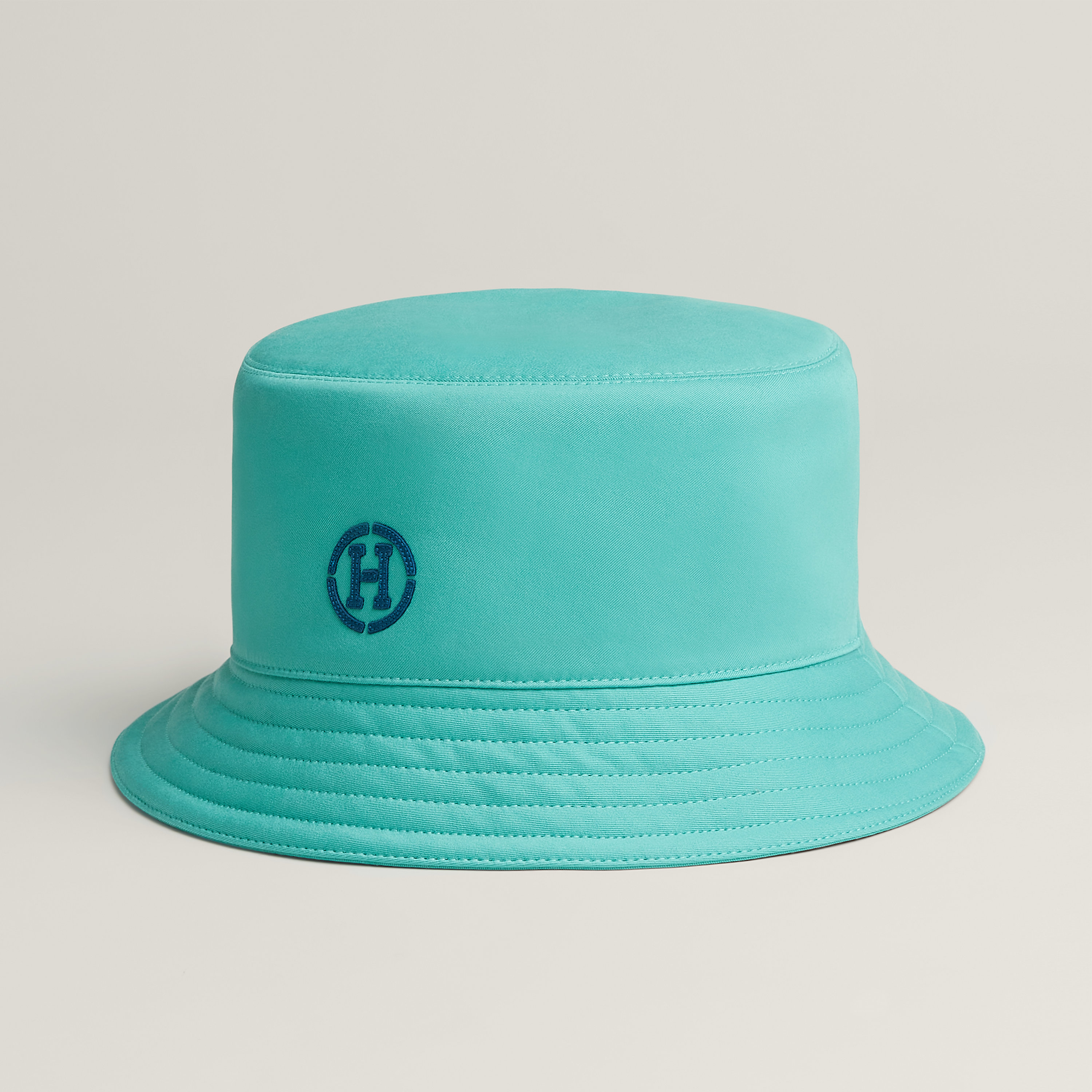 Fred H Circle bucket hat
