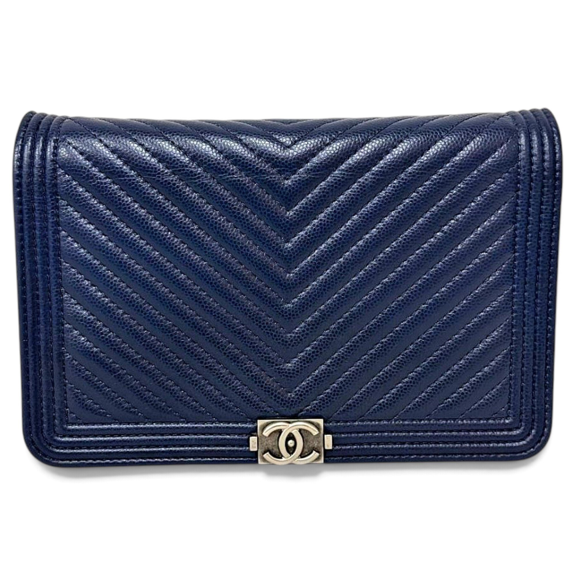 Wallet On Chain Boy leather crossbody bag