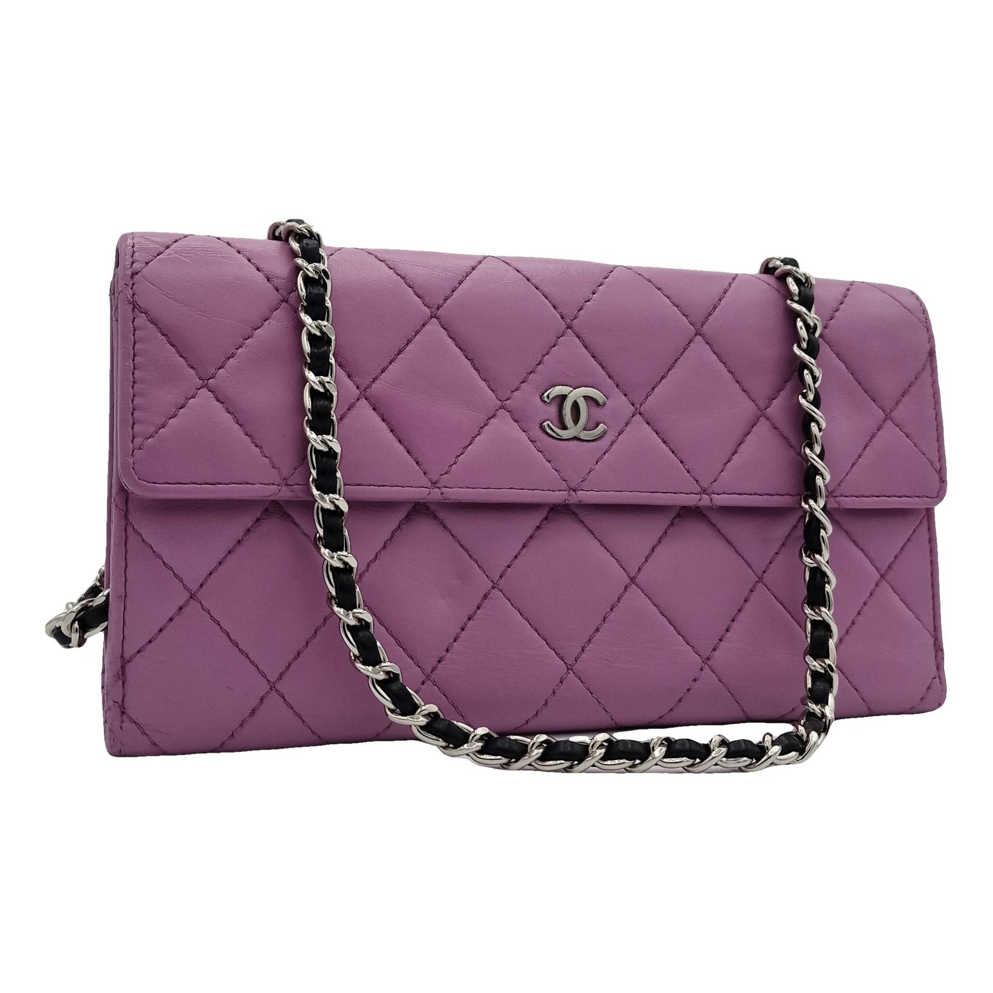 Wallet On Chain Double C leather crossbody bag
