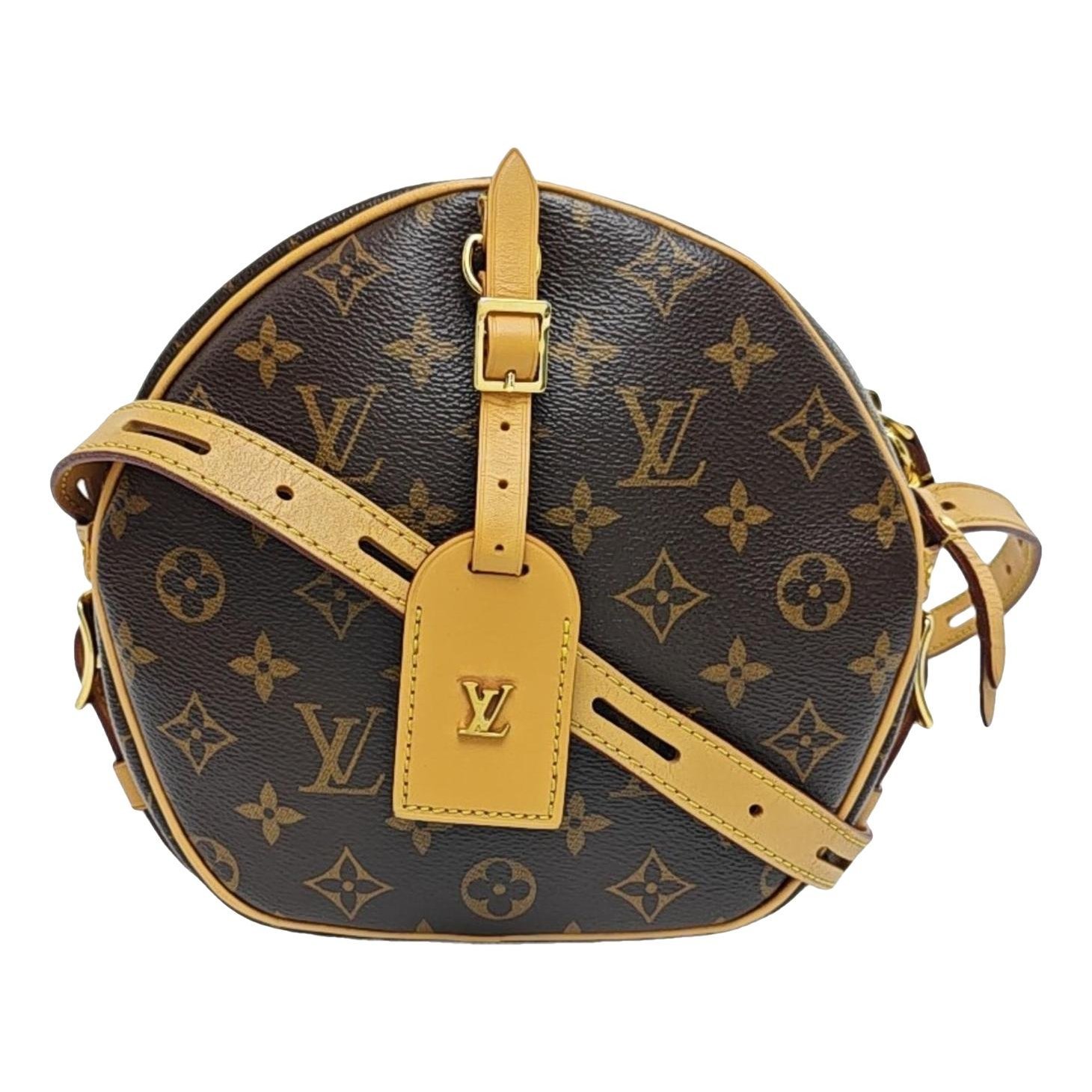 Micro boite chapeau leather handbag