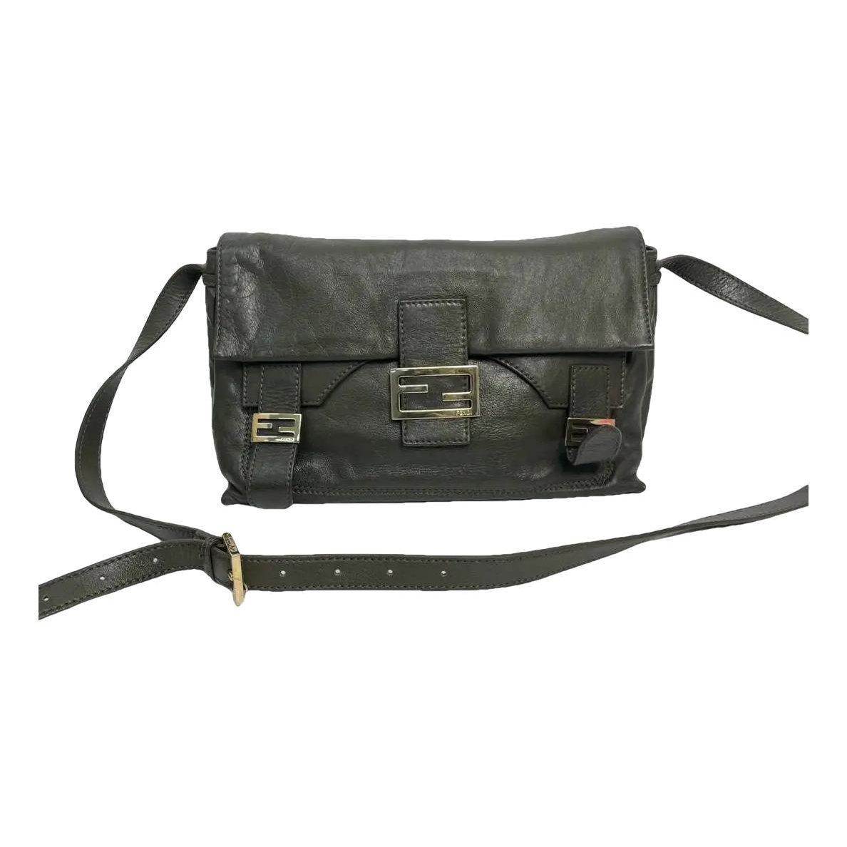 Baguette leather handbag