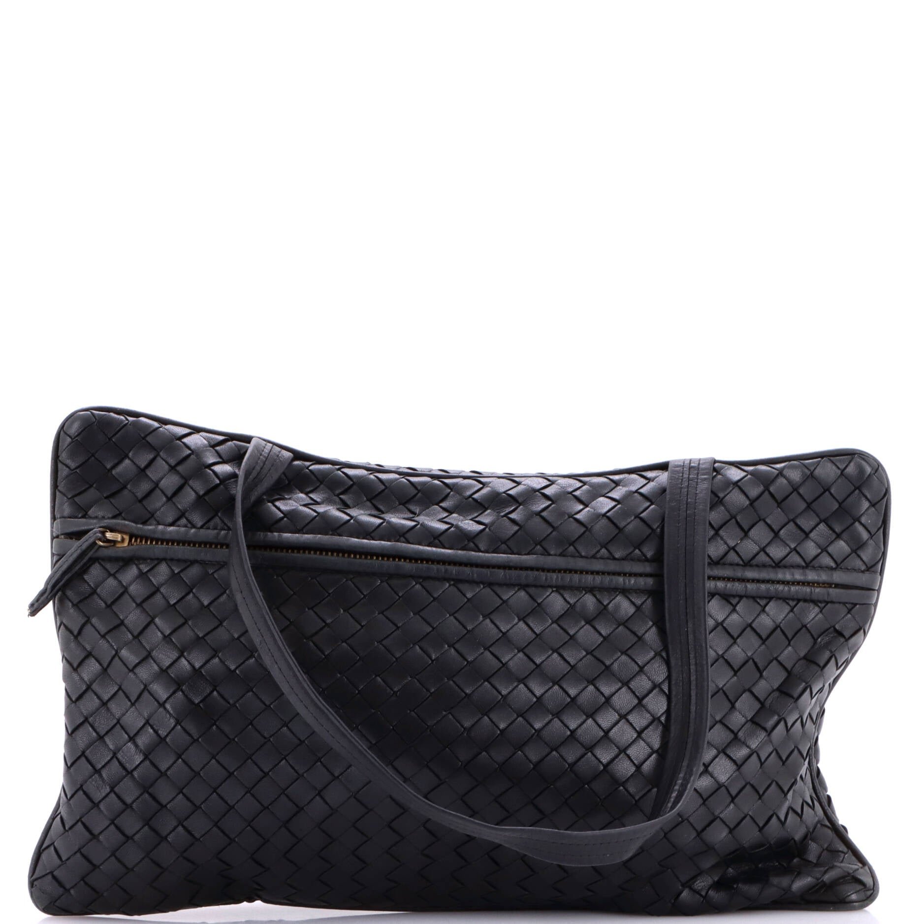 Front Zip Flat Shoulder Bag Intrecciato Leather Medium