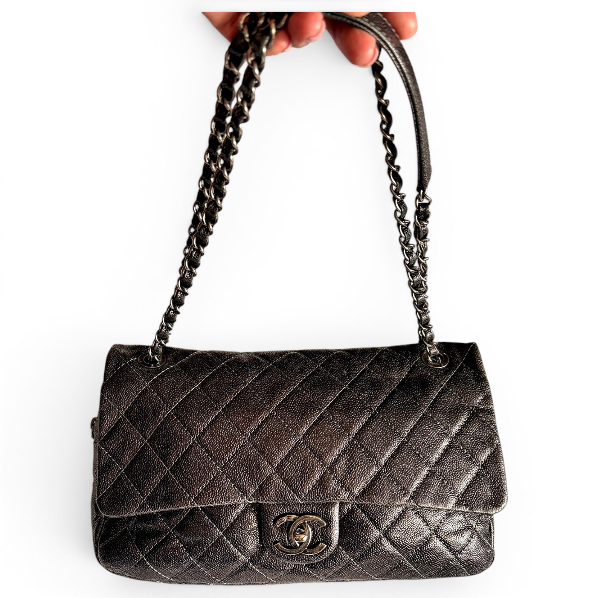 Timeless/Classique leather crossbody bag