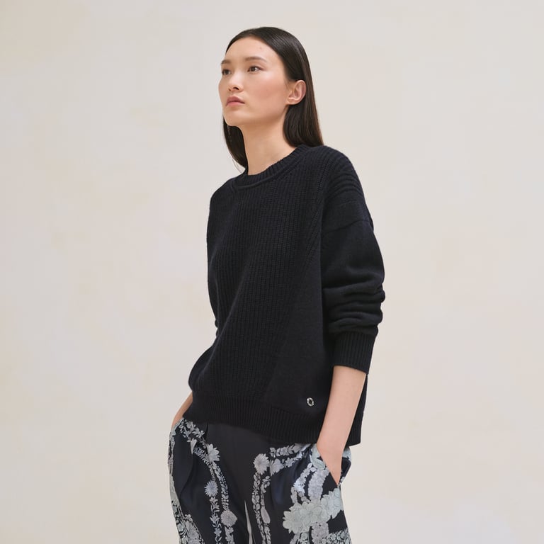 Cashmere long-sleeve sweater