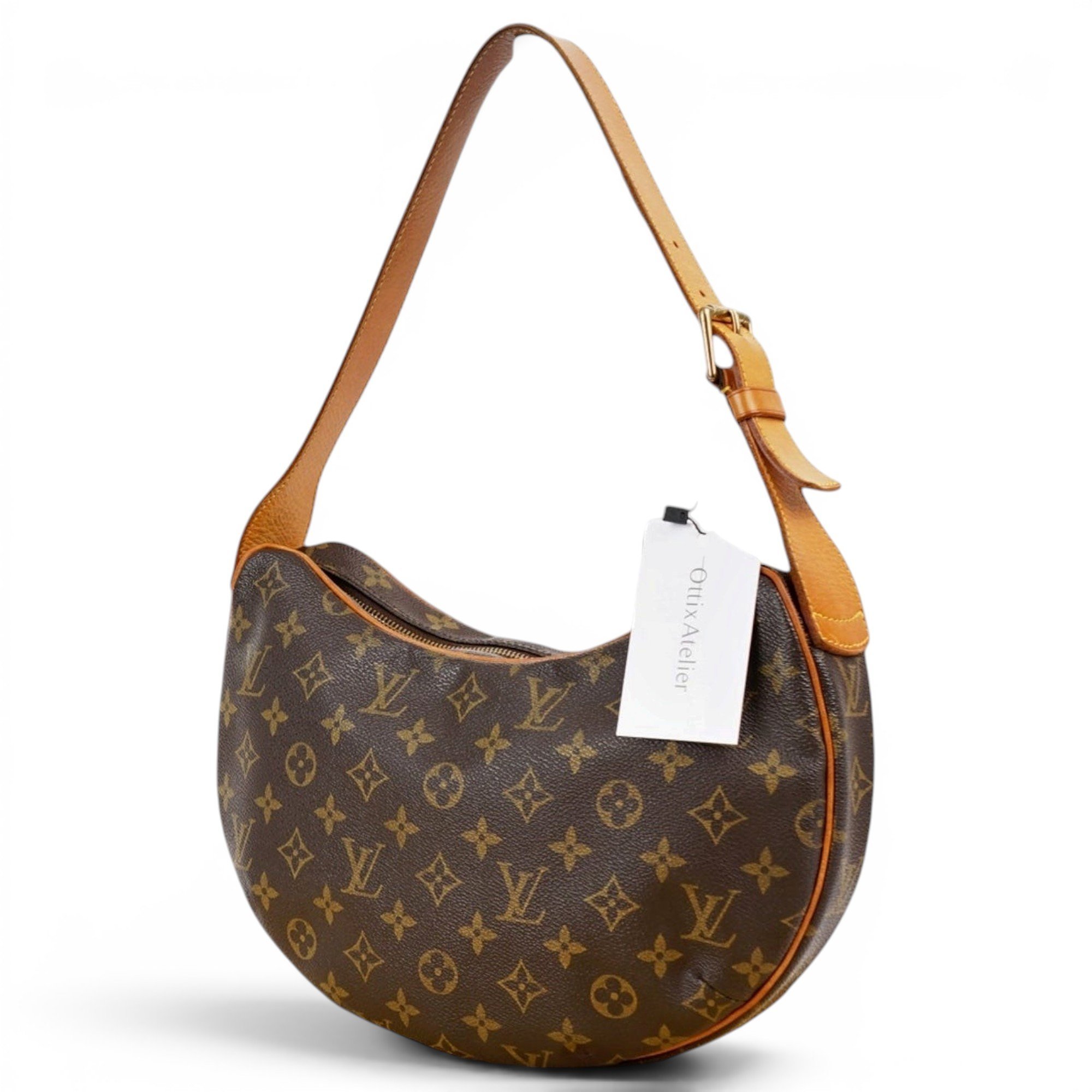 Croissant leather handbag