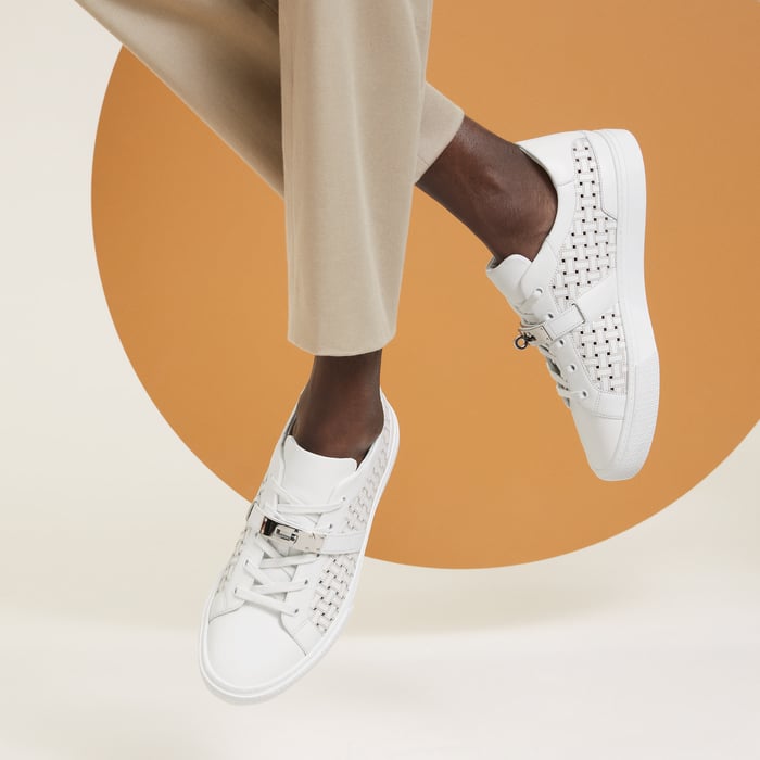 Blanc Day Sneaker