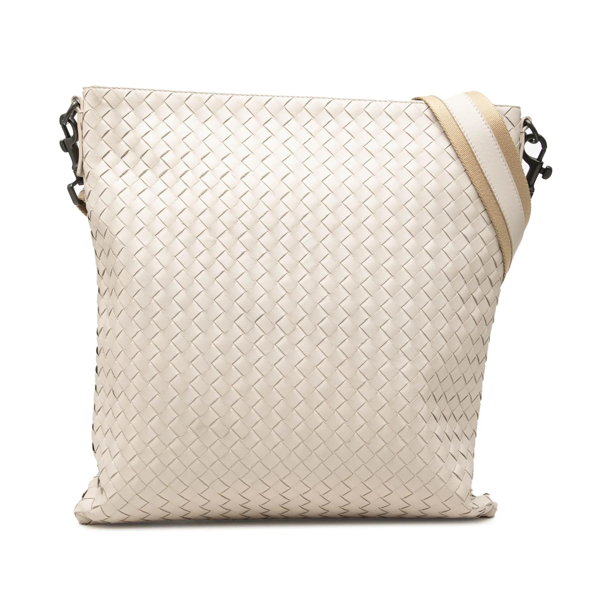 Veneta leather crossbody bag