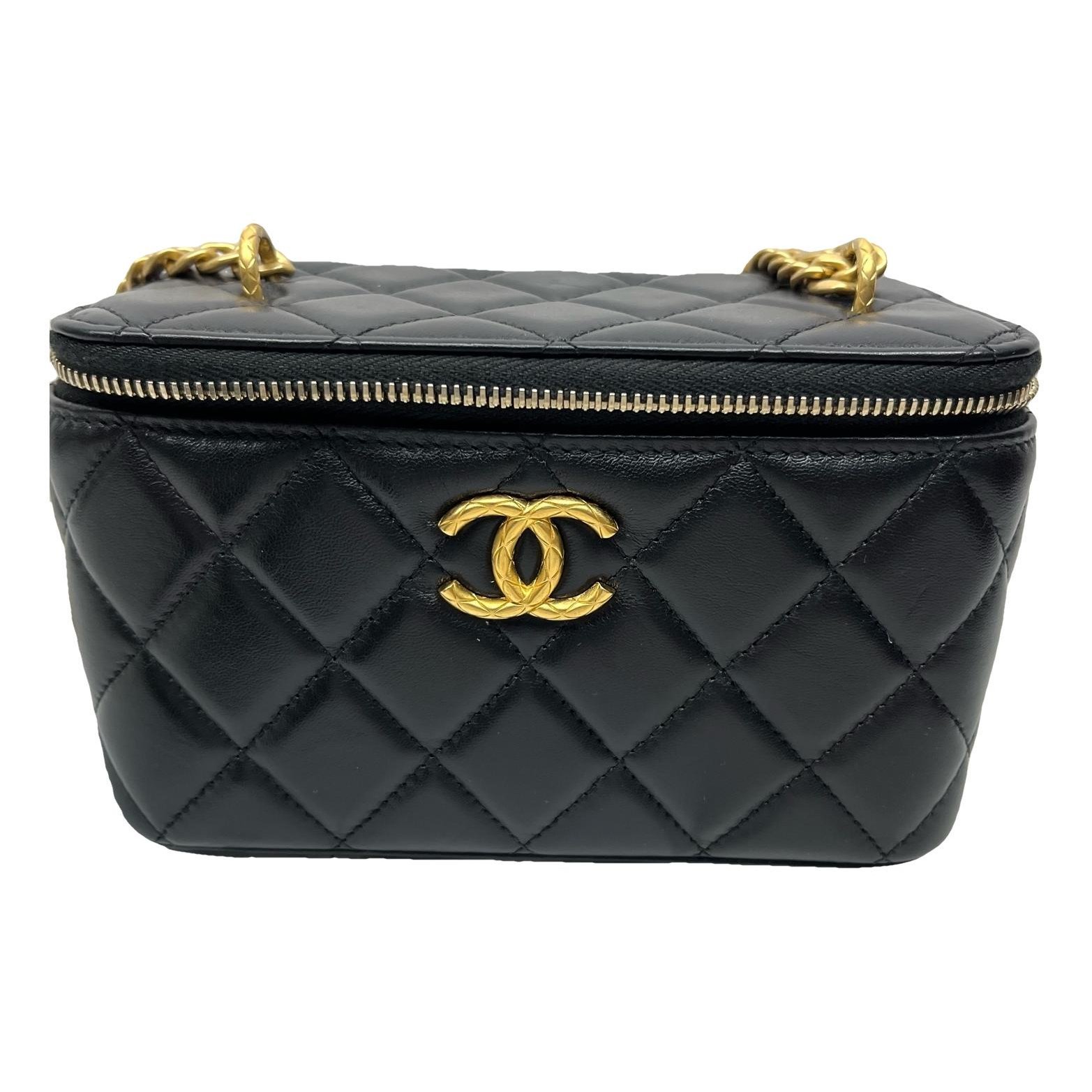 Trendy CC Vanity leather handbag