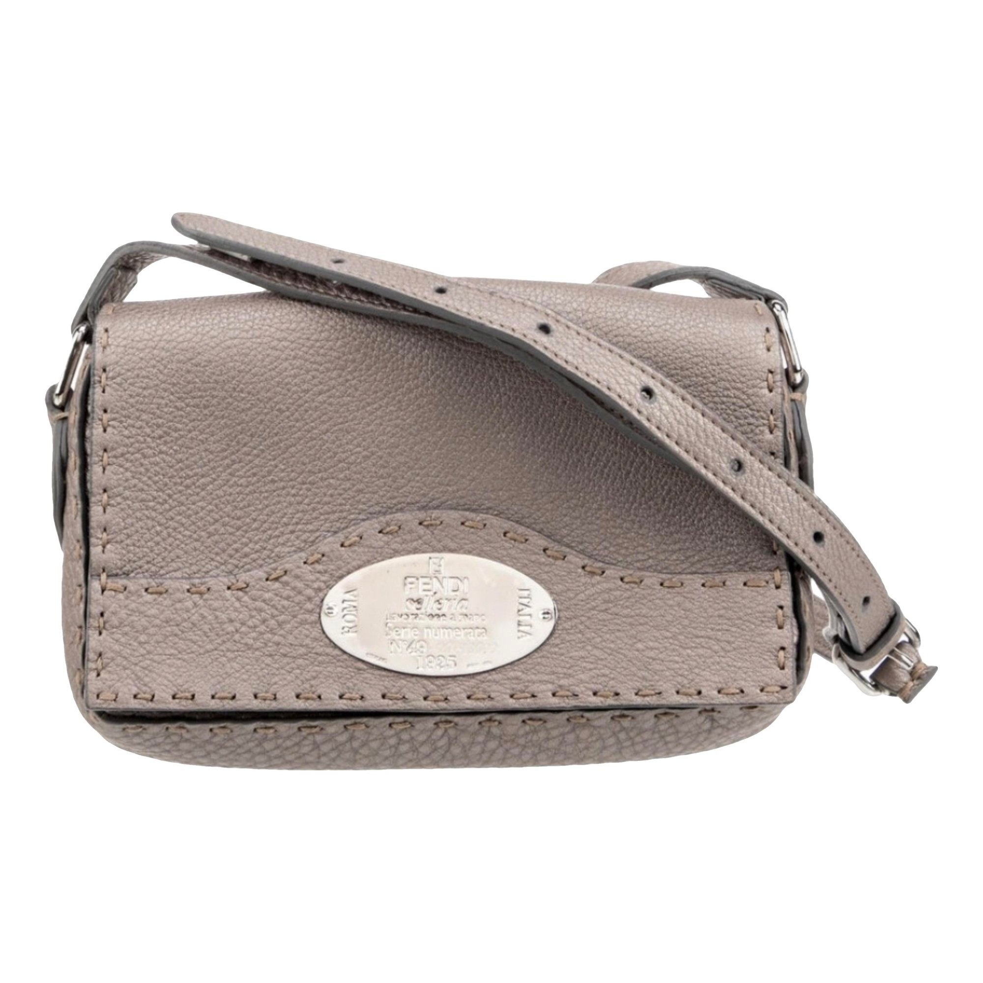 Baguette leather handbag
