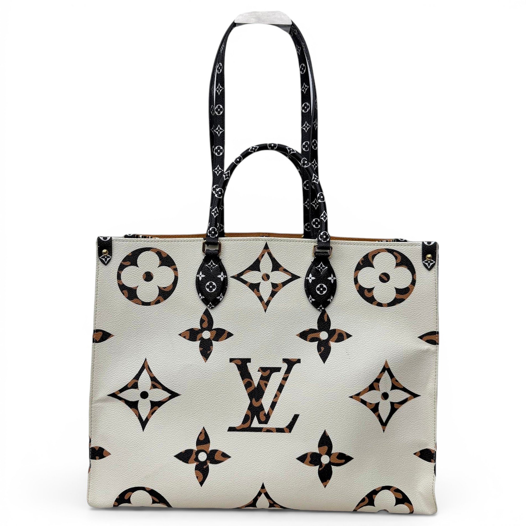Onthego leather handbag