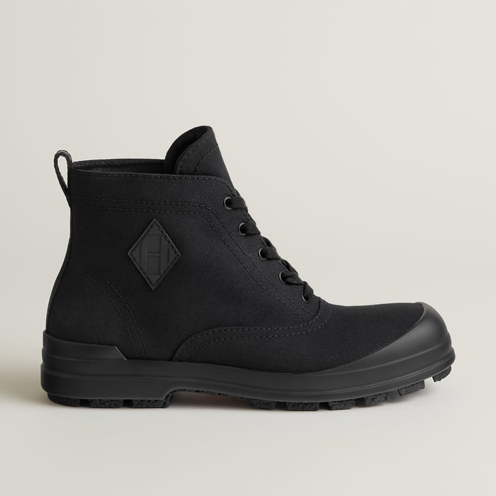 Noir Kooler Ankle Boot