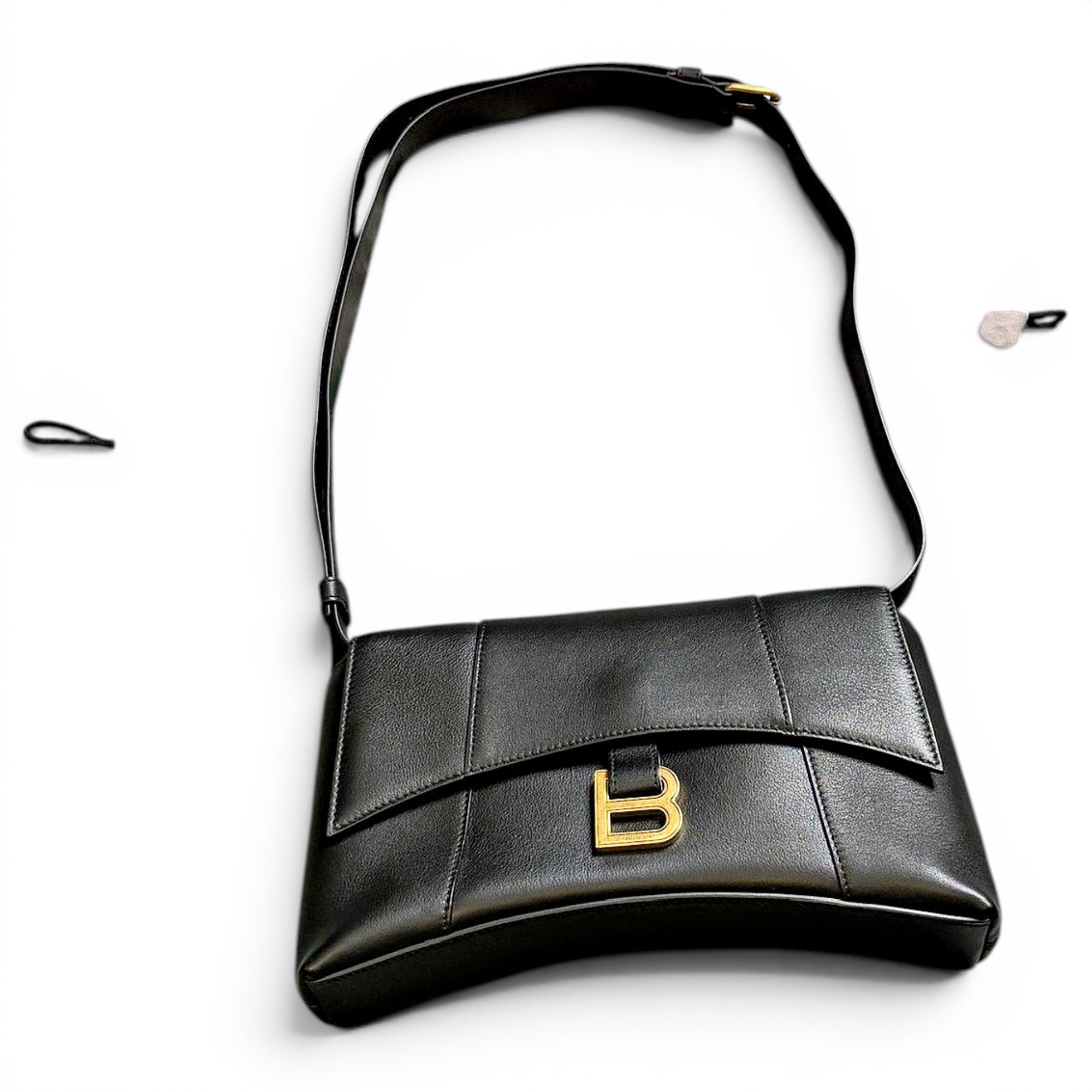 Downtown leather handbag
