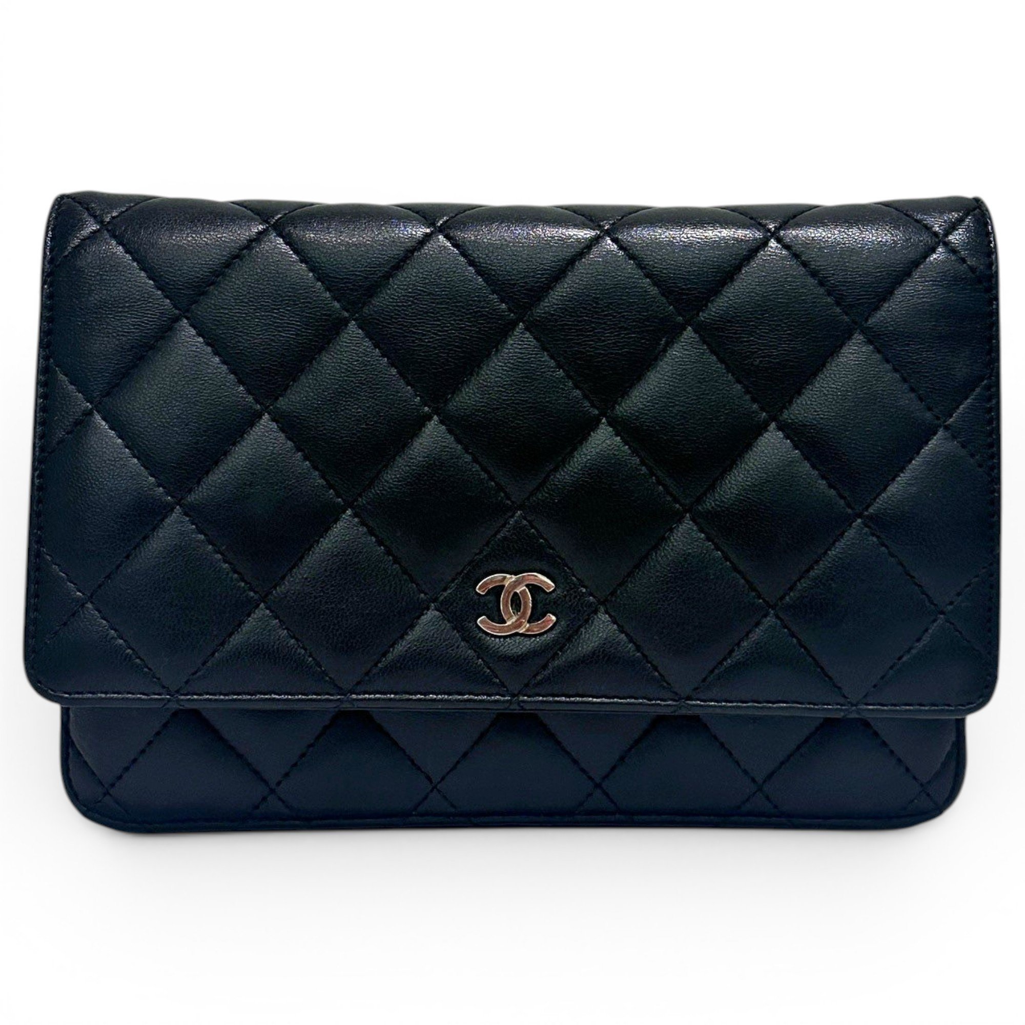 Wallet On Chain Timeless/Classique leather crossbody bag