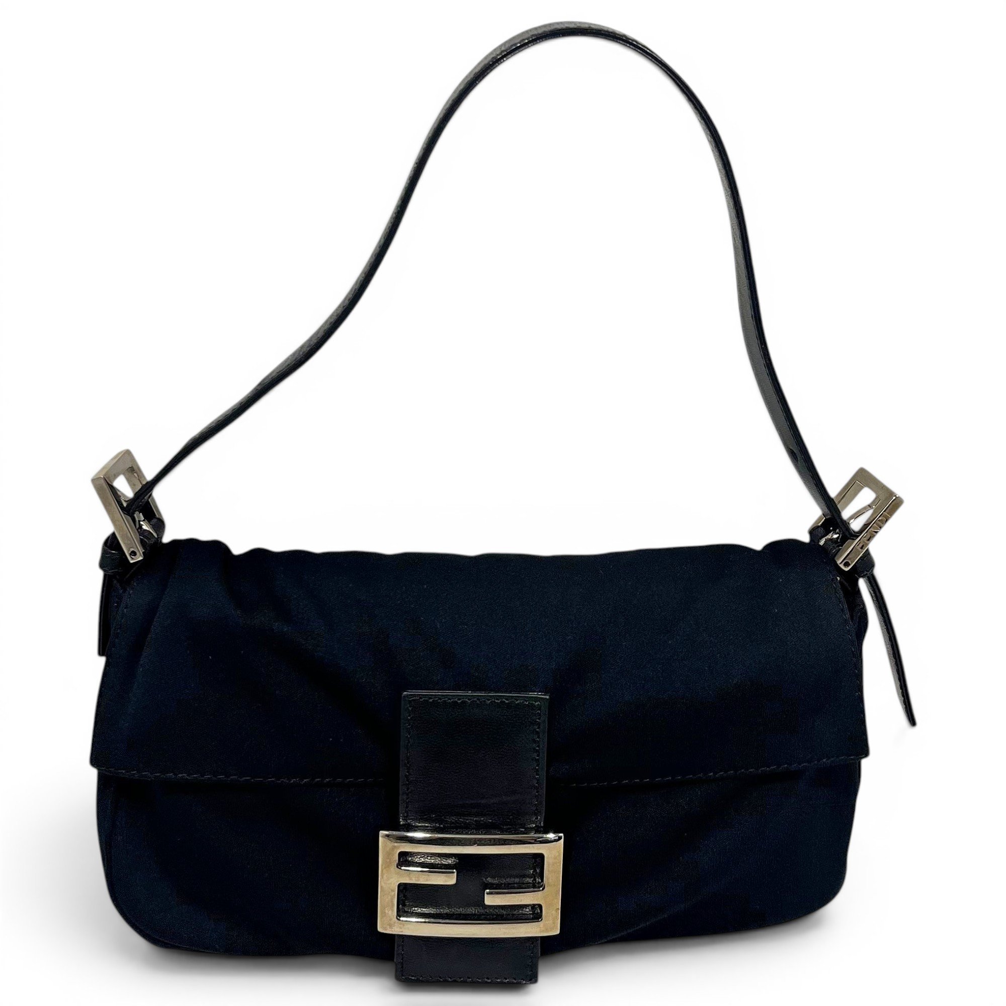 Baguette cloth handbag