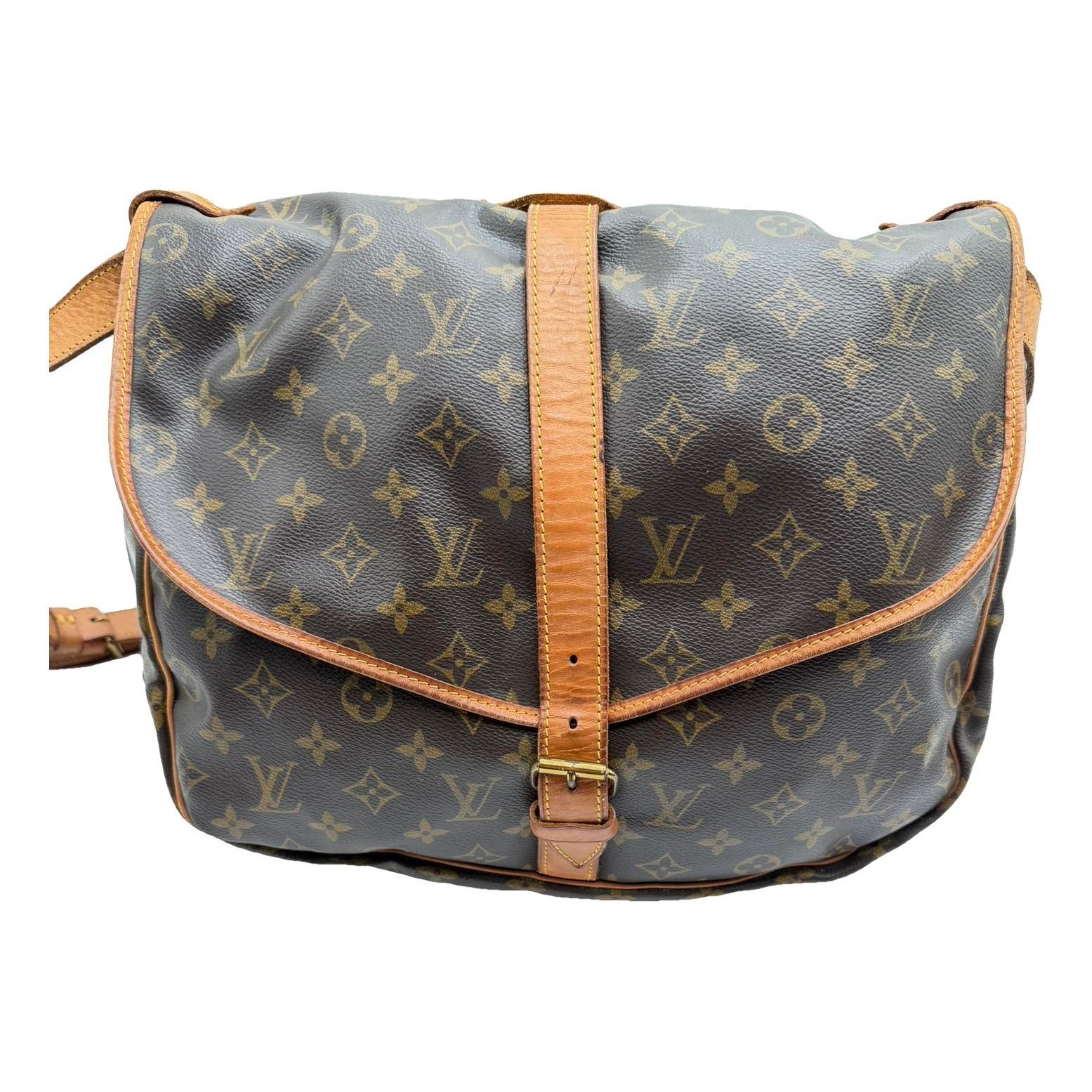 Saumur leather crossbody bag
