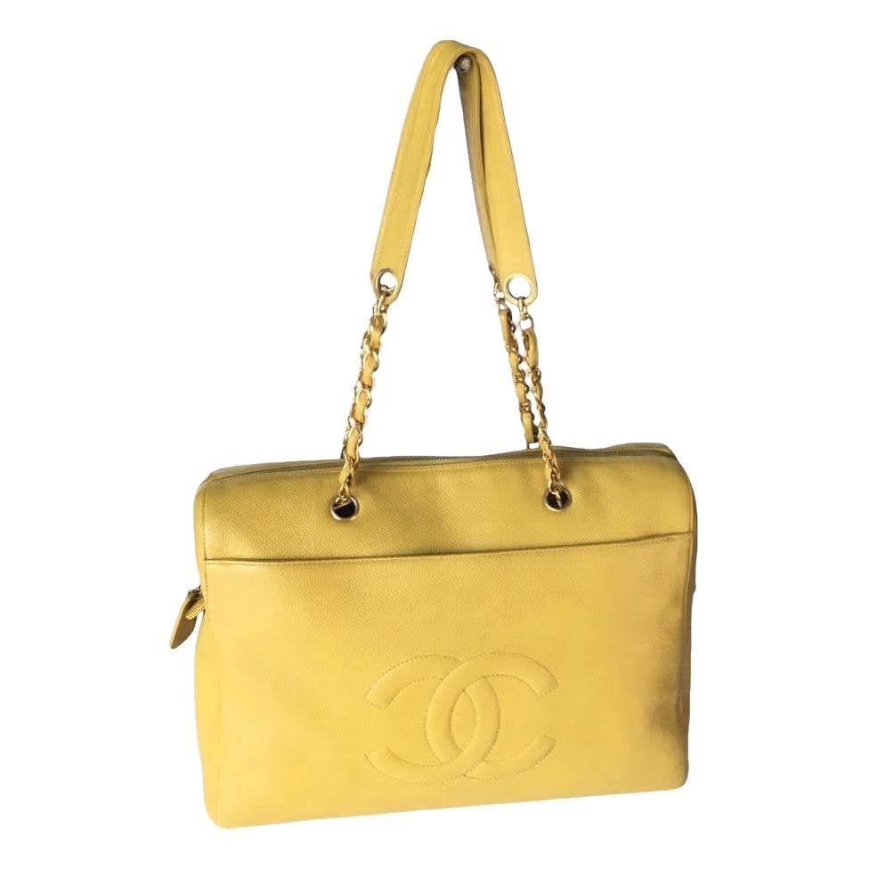 Vintage CC Chain leather tote