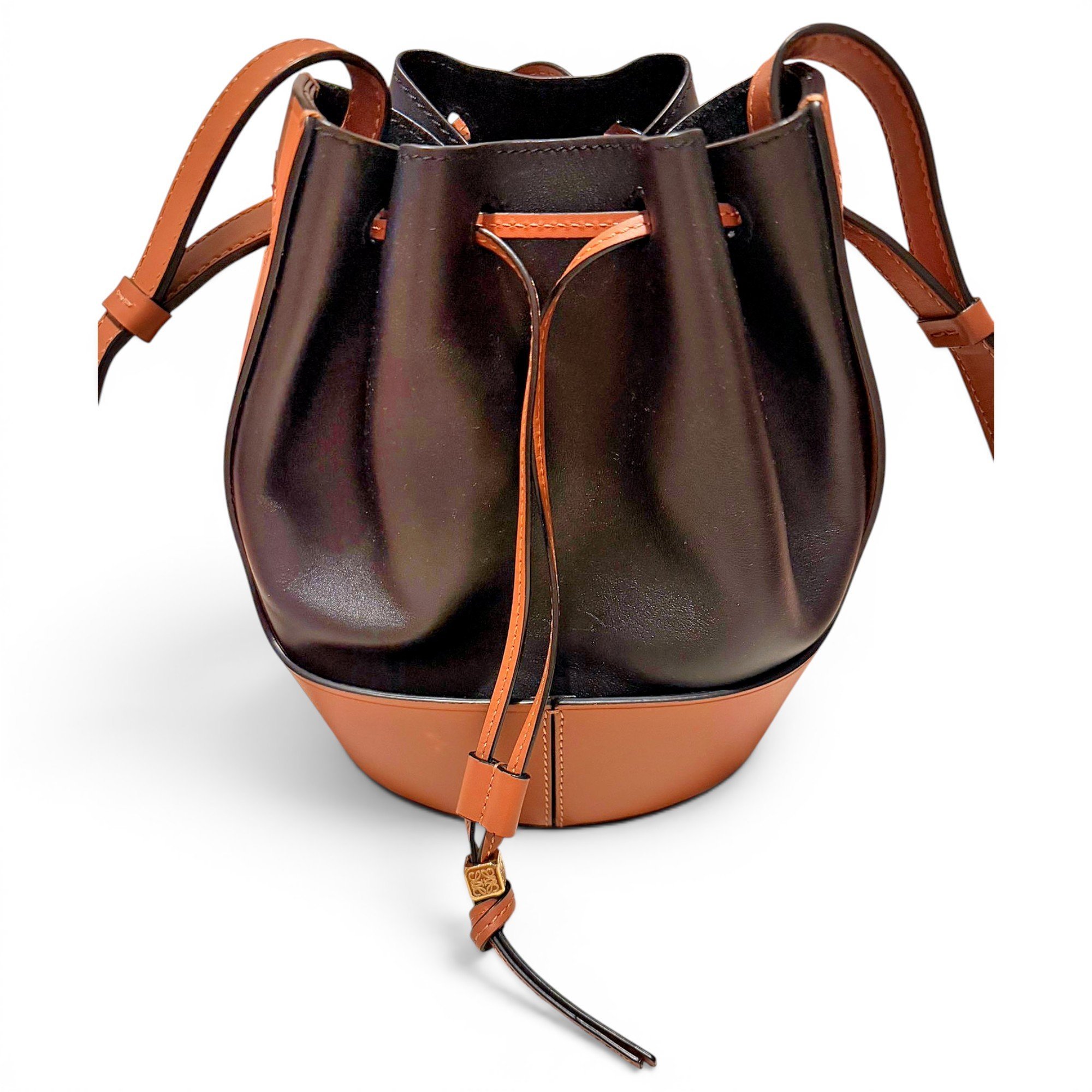 Balloon leather crossbody bag