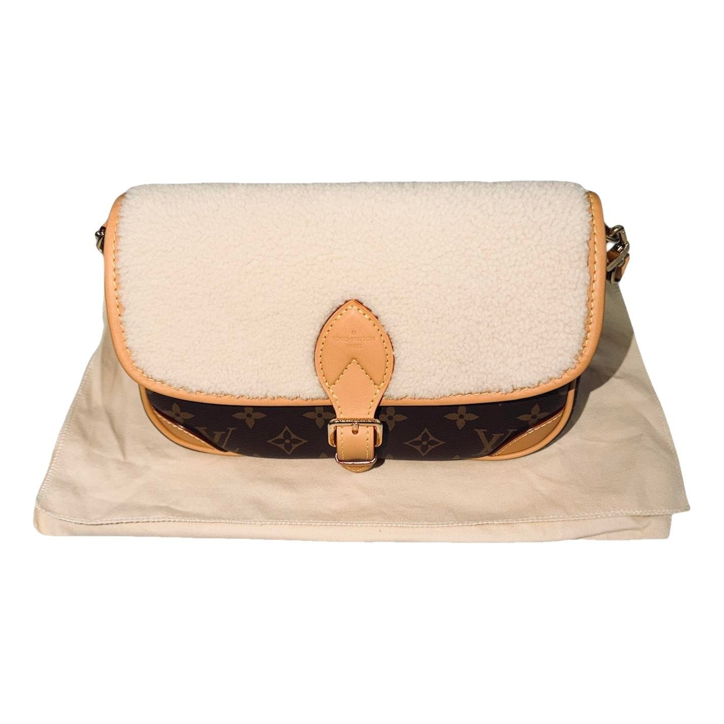 Diane leather crossbody bag