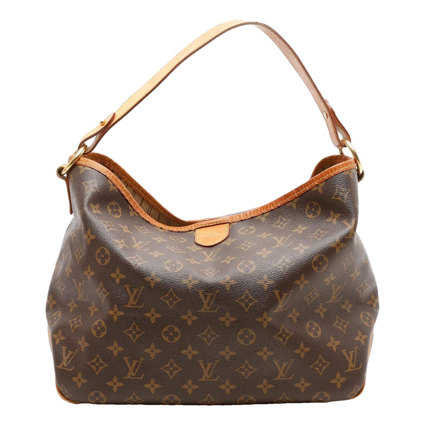 Graceful leather handbag
