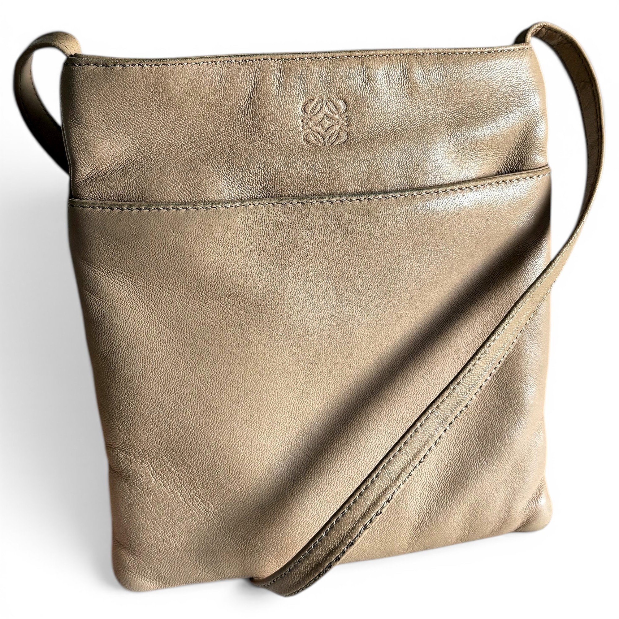 Leather crossbody bag