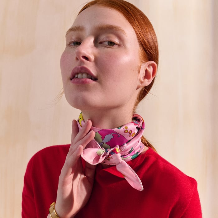 Carre Libre Scarf 70