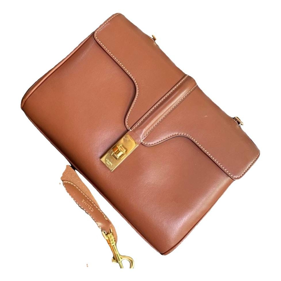 Sac 16 leather handbag
