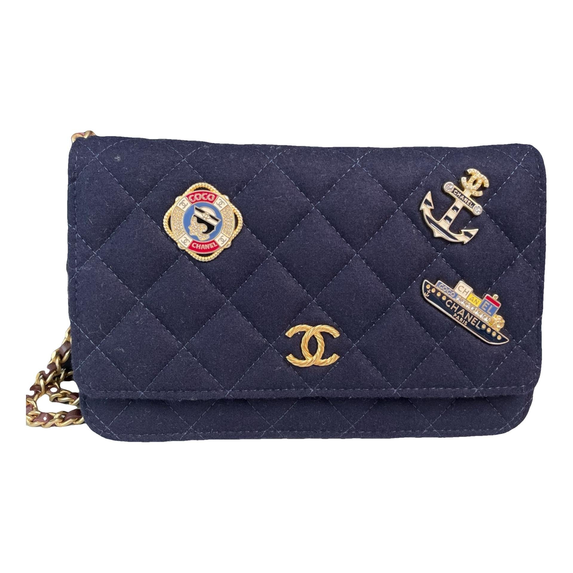 Wallet On Chain Timeless/Classique cloth crossbody bag