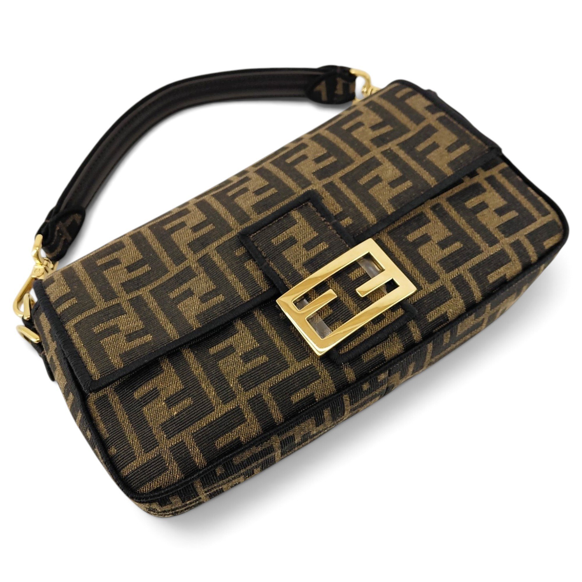 Baguette cloth handbag