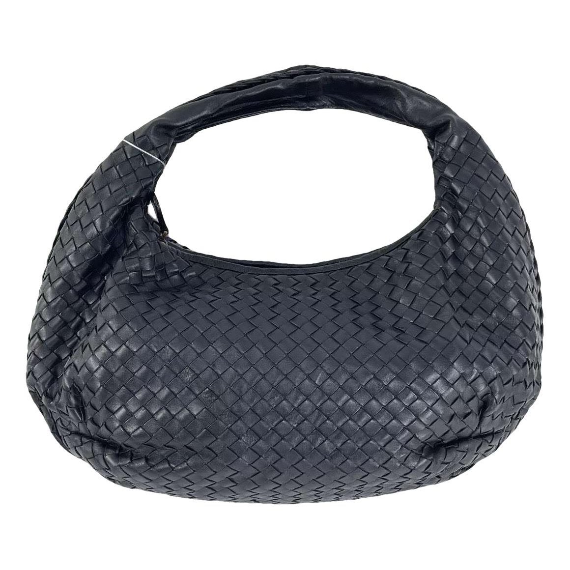 Veneta leather handbag