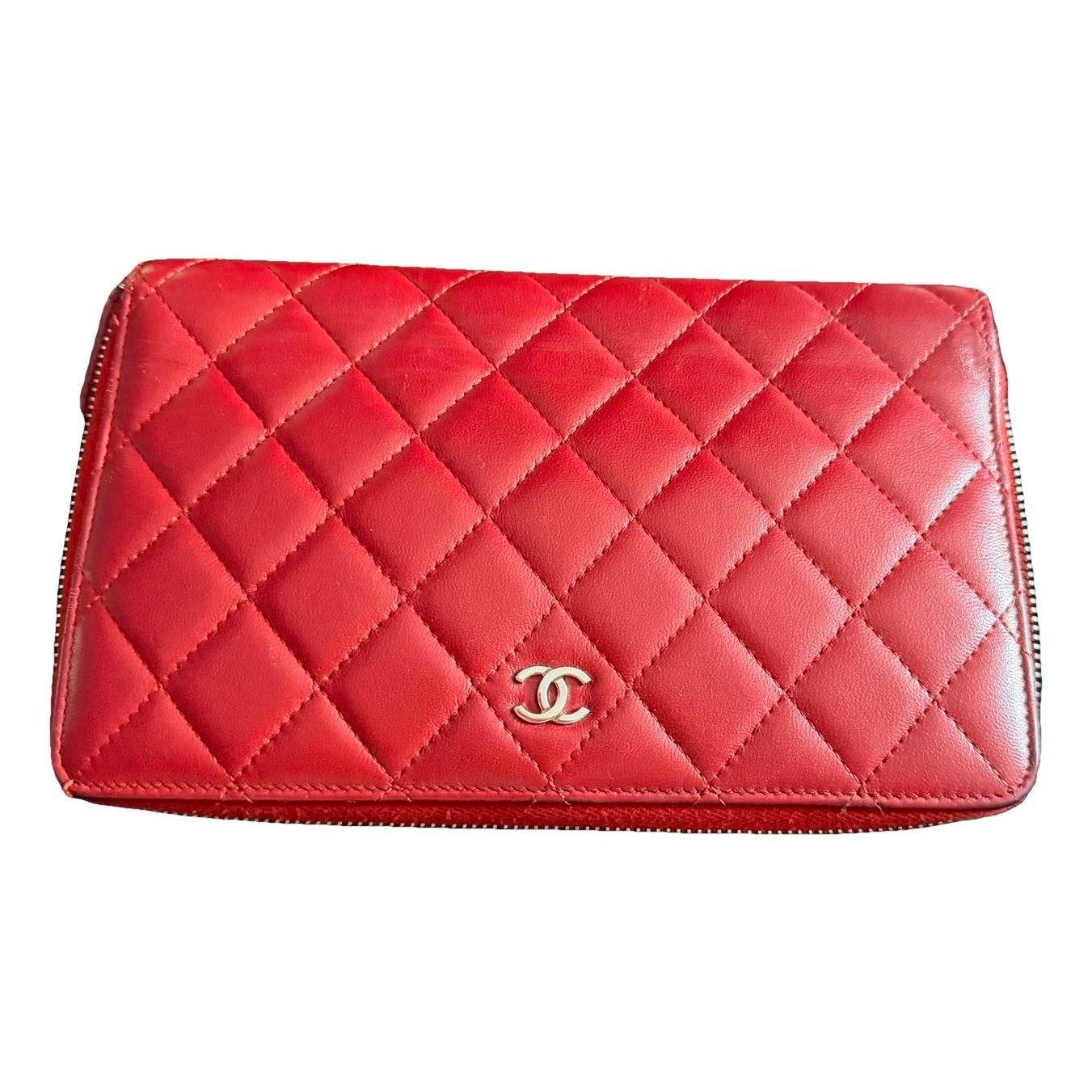 Leather clutch bag