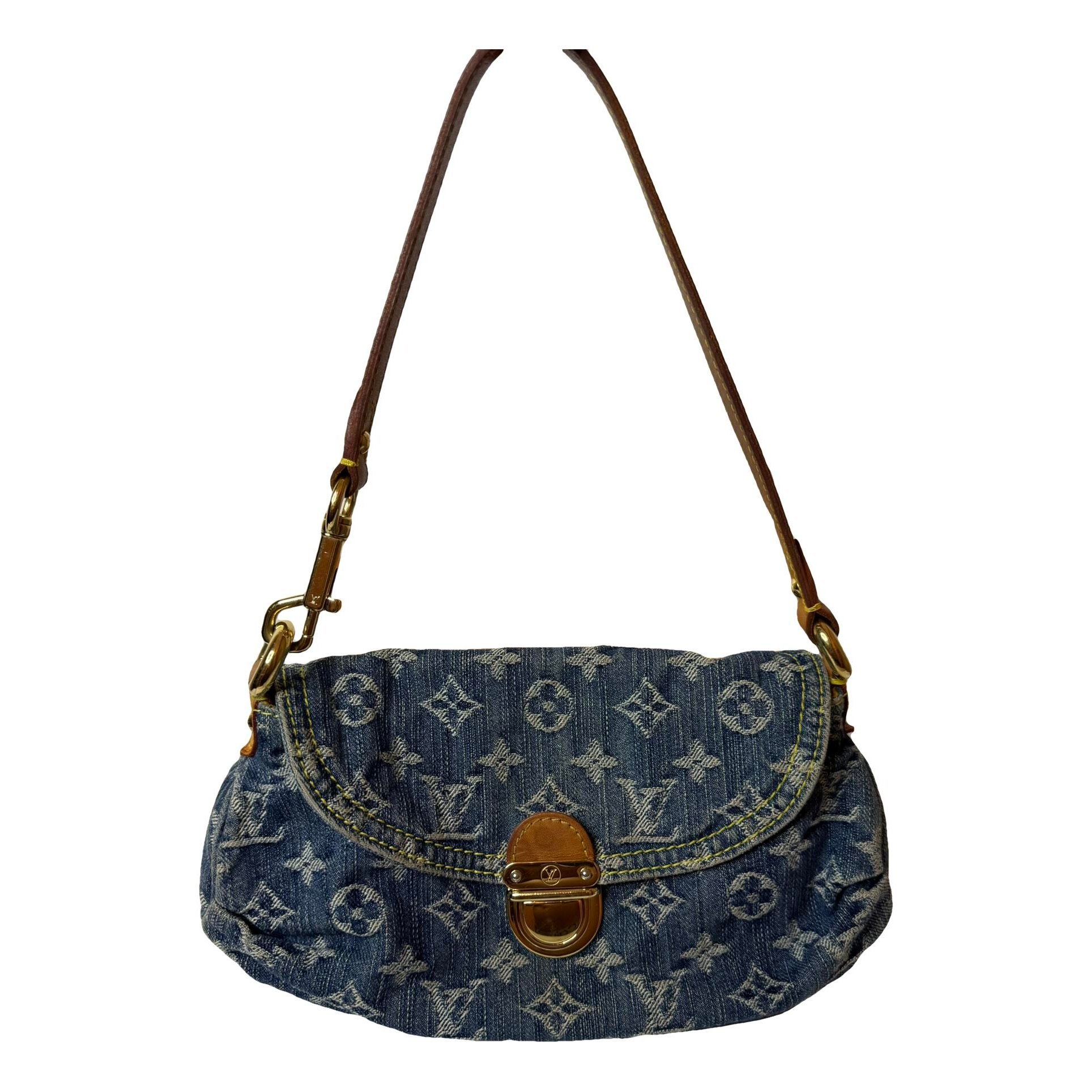 Pleaty cloth handbag