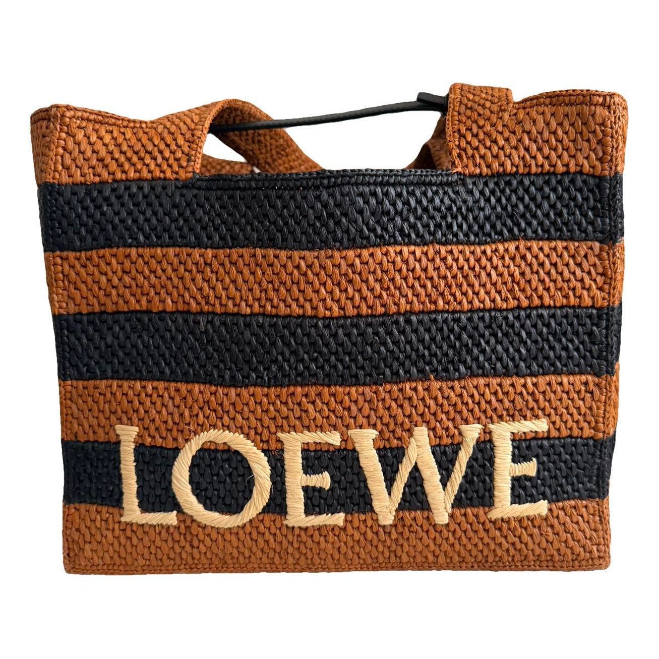 Font leather handbag