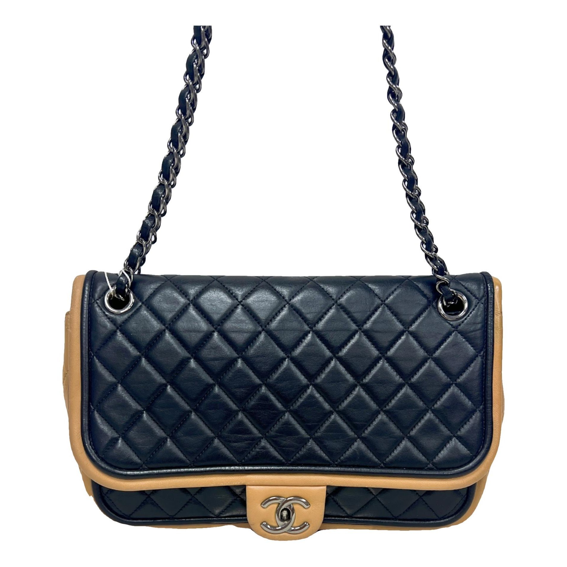 Timeless/Classique leather crossbody bag