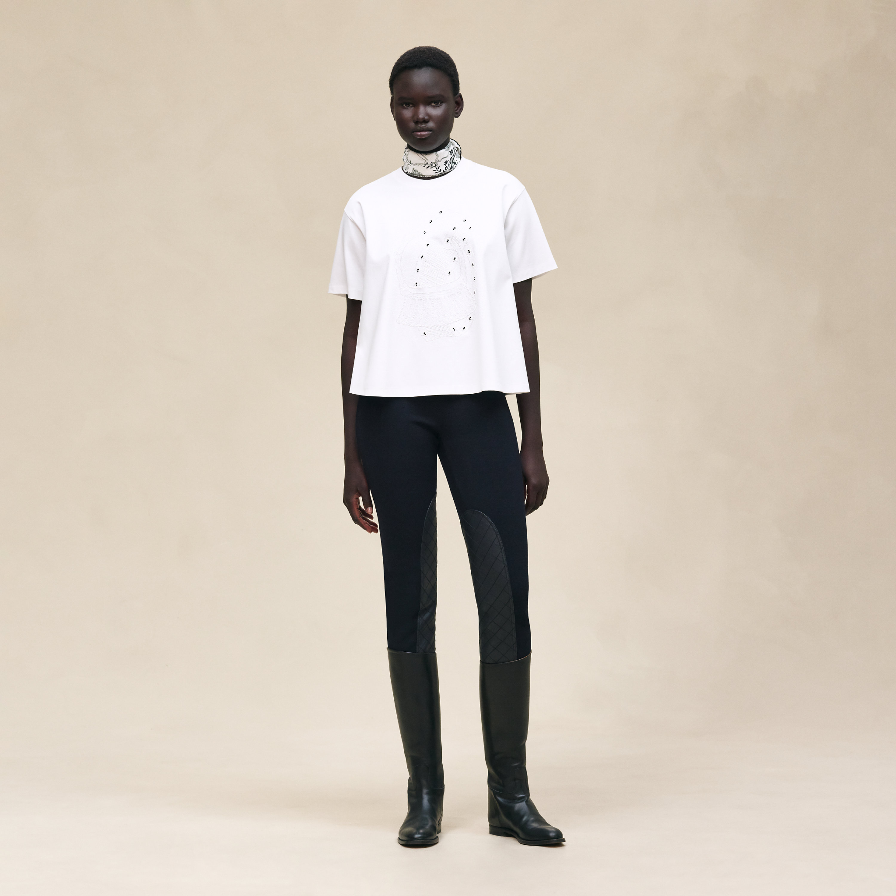 Embroidered flared t-shirt