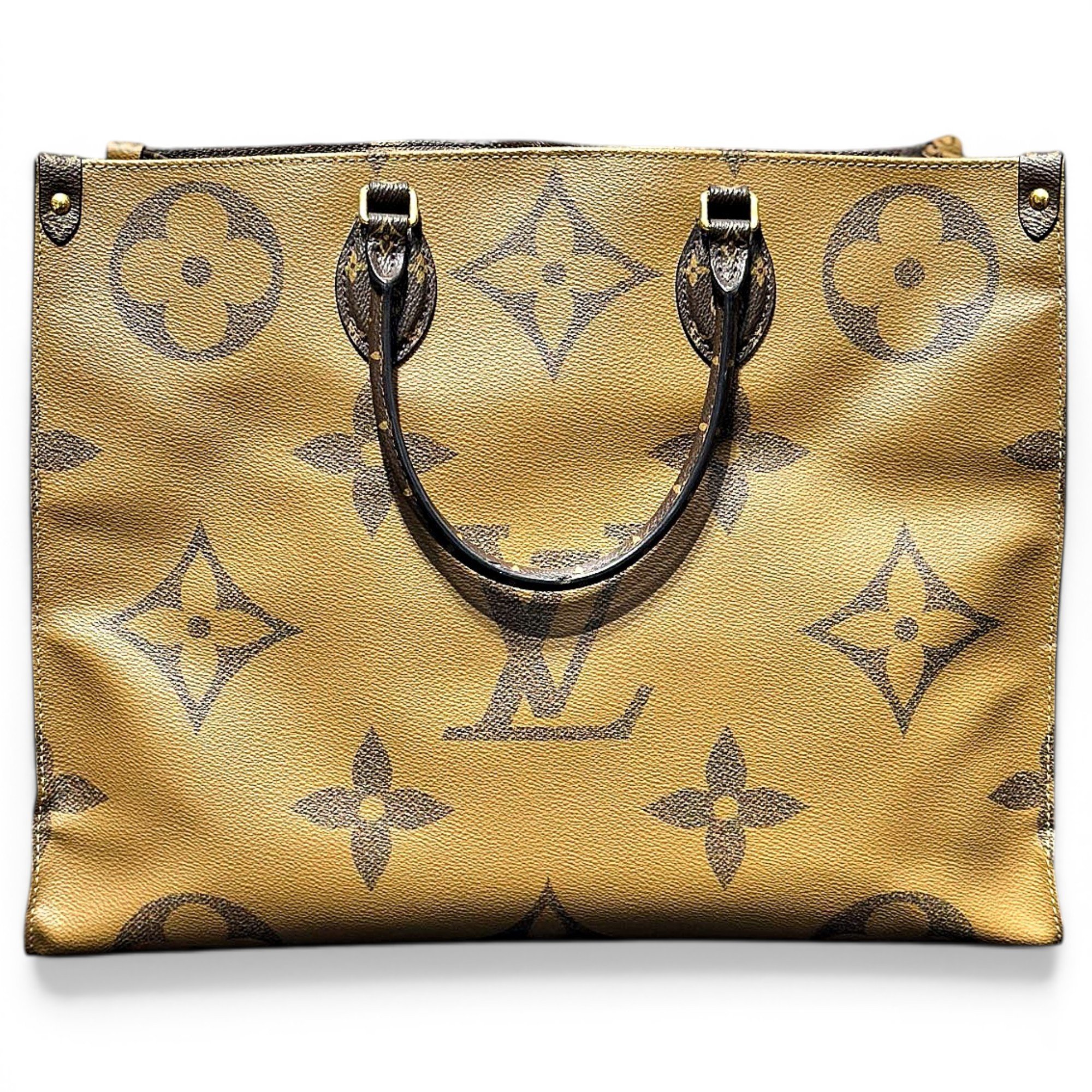 Onthego leather handbag